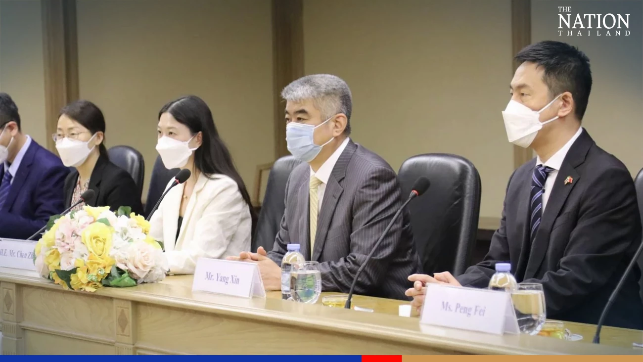 Pheu Thai meet Chinese trade delegation to build bilateral ties ahead of polls