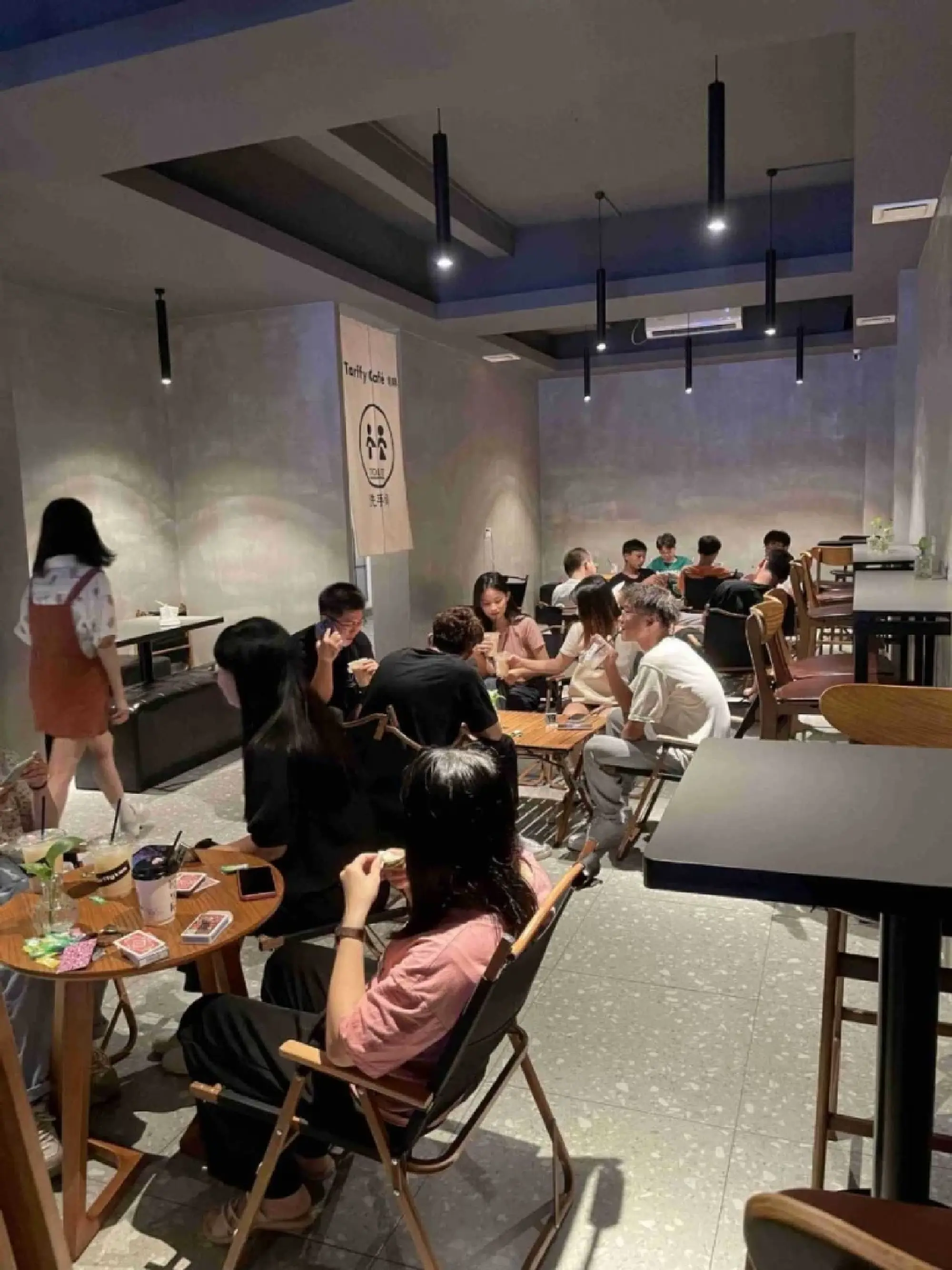 Tarffy Cafe in Dongxing village, Shantou, Guangdong province, is highly popular among locals. [Photo provided to CHINA DAILY]