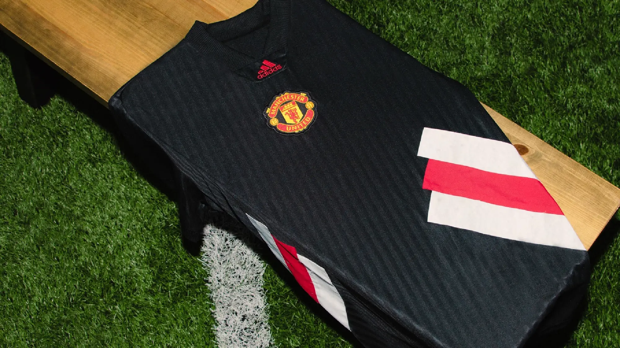 Throwback to nineties football nostalgia: adidas presents its latest Football Icons Collection
