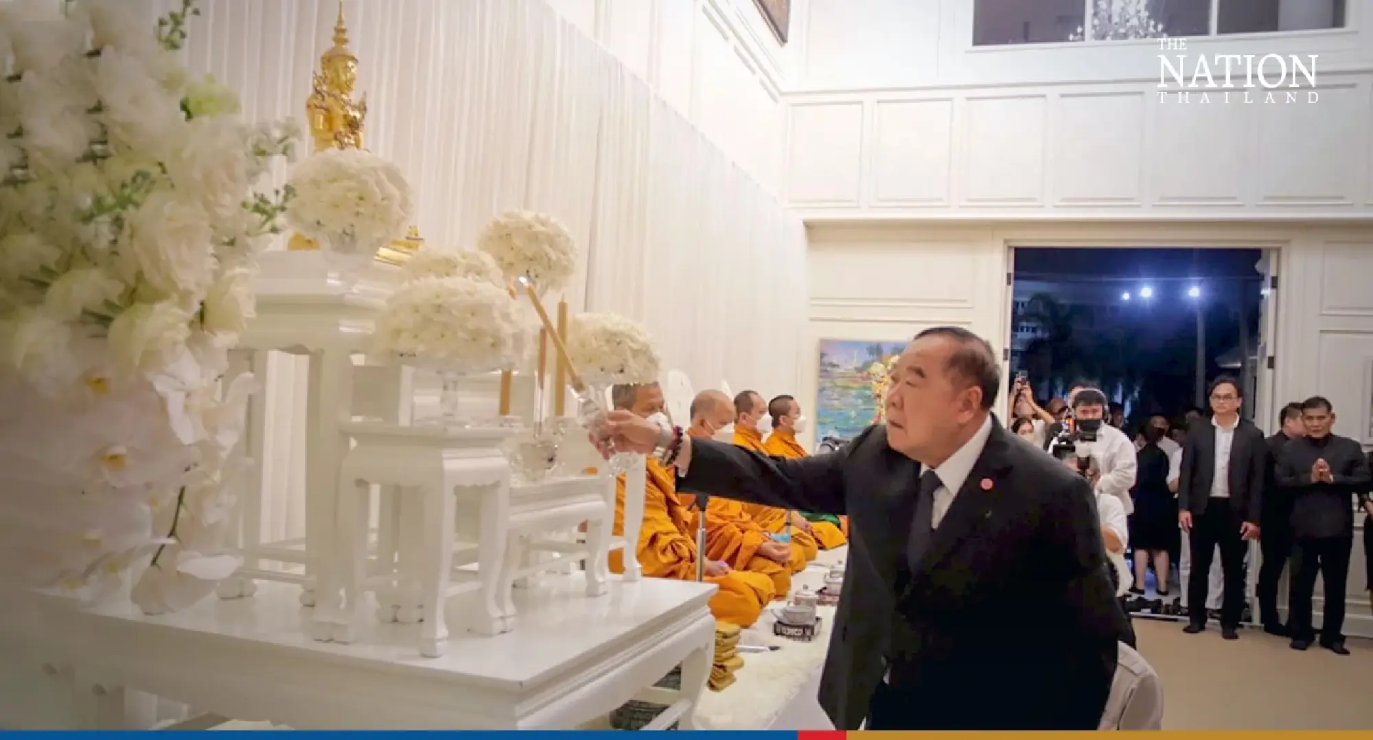 Prawit presides over Samut Prakan politician Chonsawat’s funeral