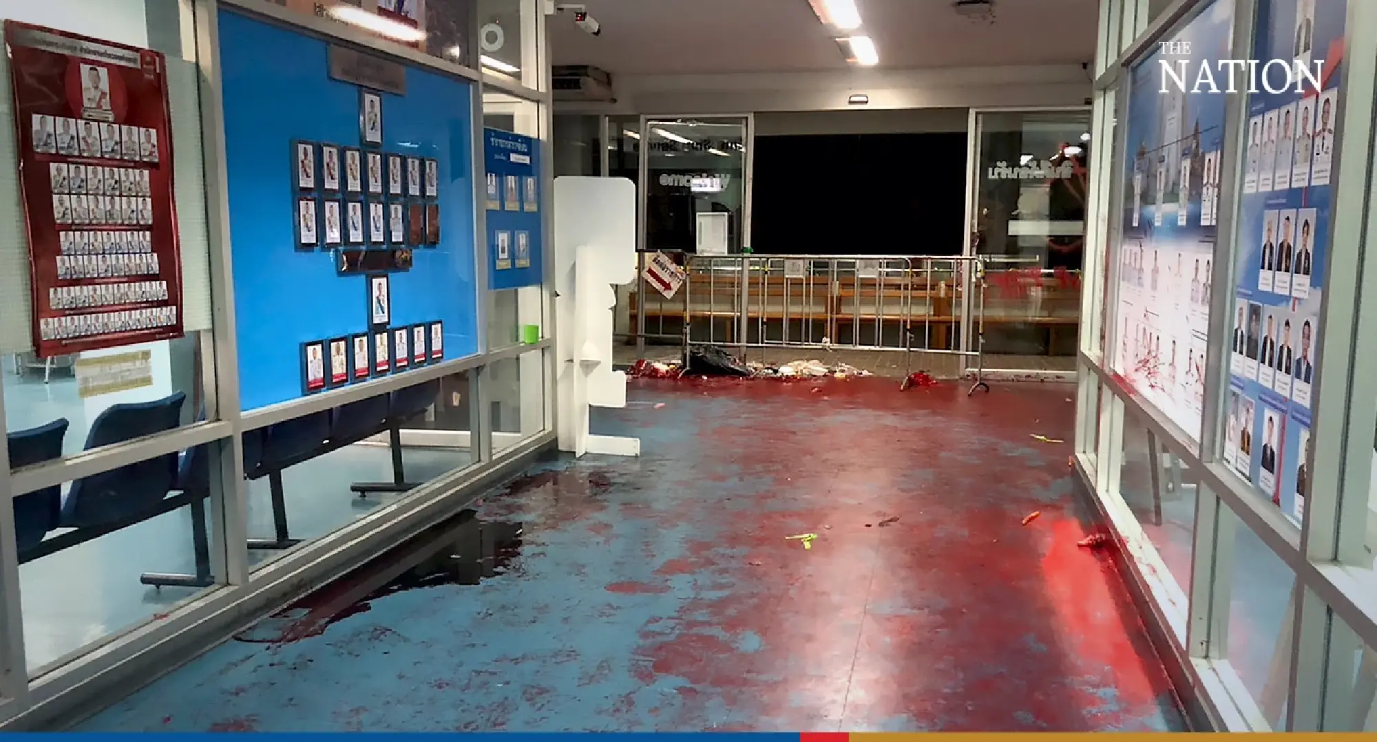 Nine protesters arrested in clash at Samran Rat police station