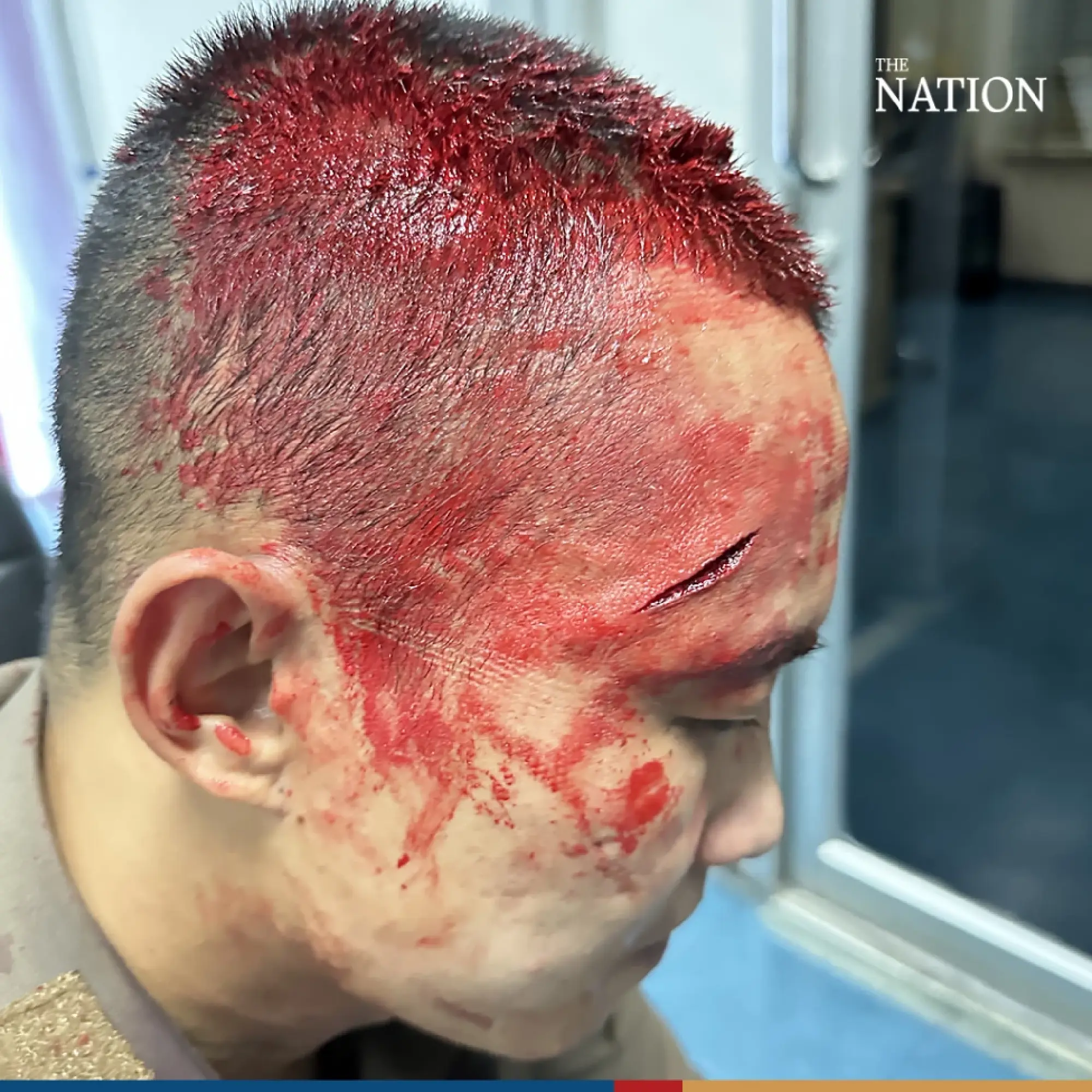 Nine protesters arrested in clash at Samran Rat police station