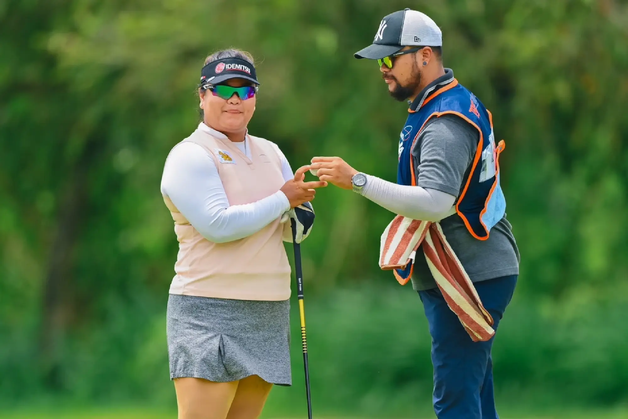 Aunchisa Sizzles with 2nd round 66 to Grab Clubhouse Lead in Rain-Hit Thailand Mixed