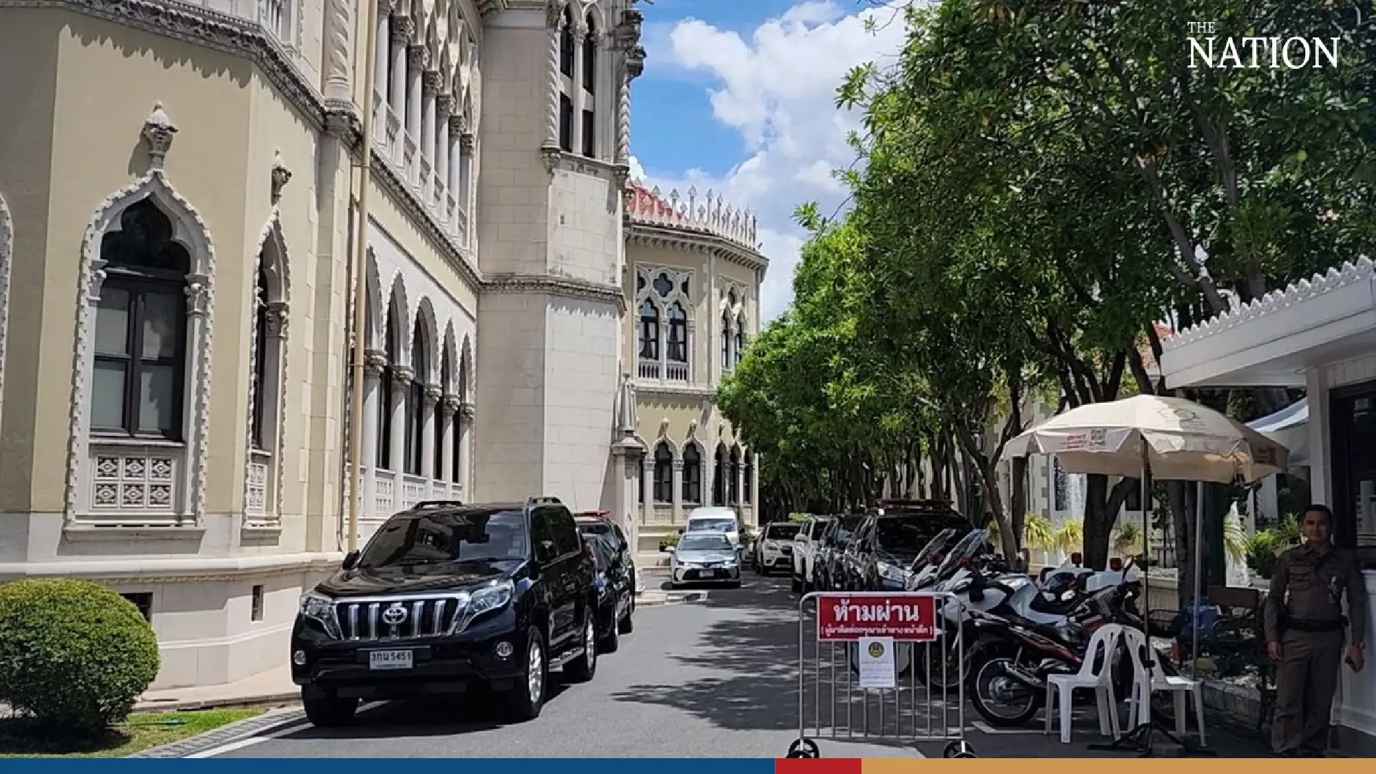 PM Prayut gets ready for his departure from Government House