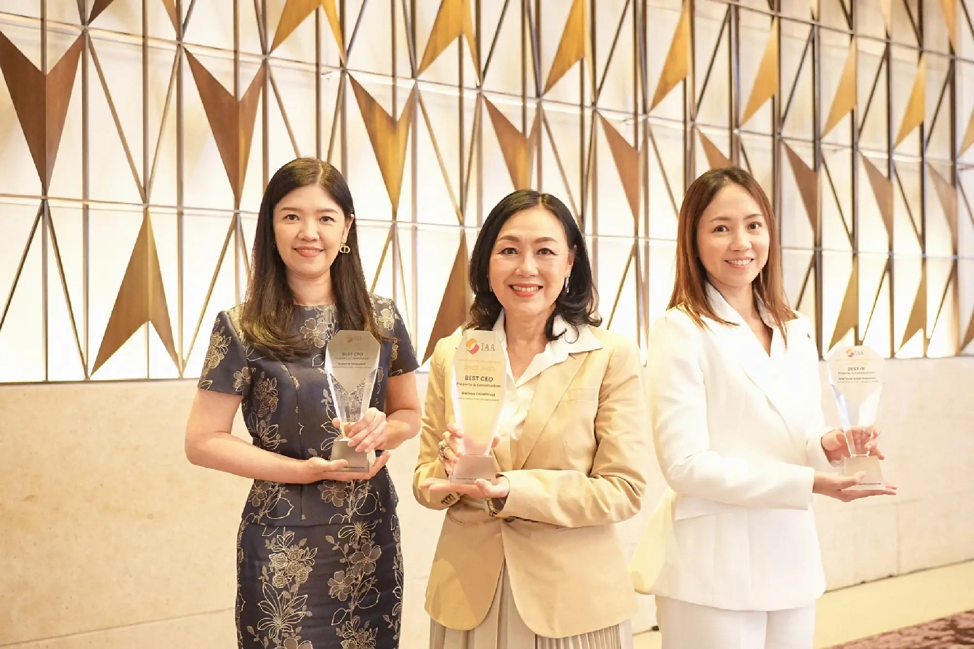 Central Pattana wins Best CEO, Best CFO and Best Investor Relations awards from IAA Awards for Listed Companies 2022