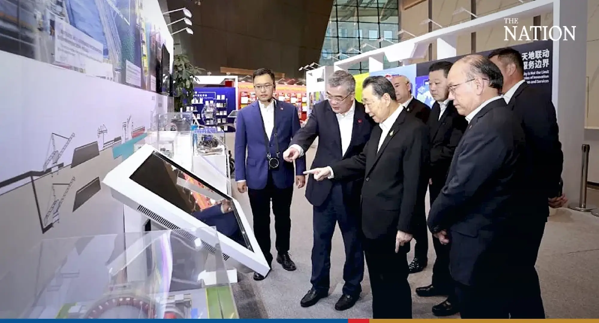 CP patriarch Dhanin meets China\'s PM, promises more investments