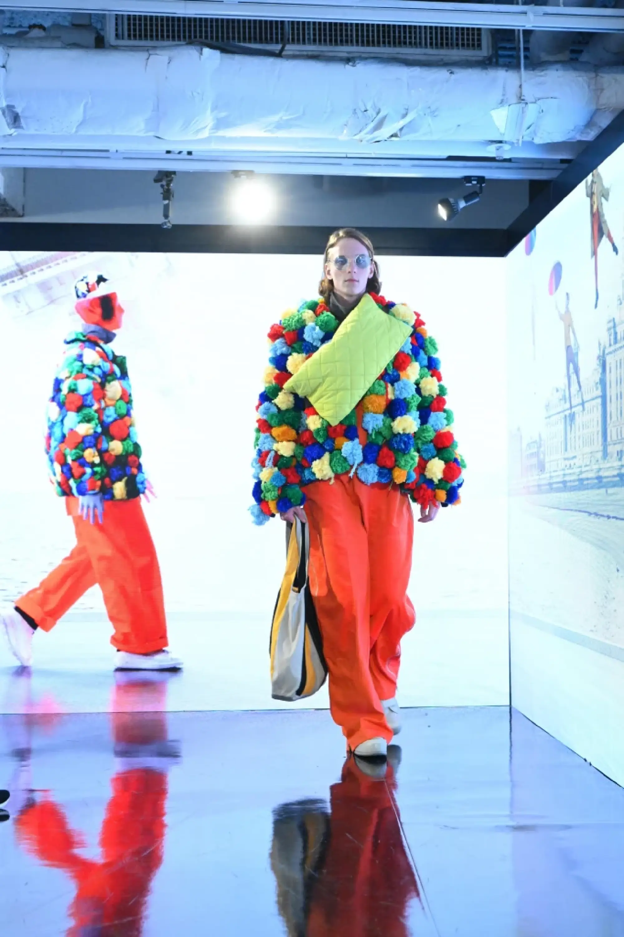 Physical and virtual models will walk the runway together at the event. (PHOTO PROVIDED TO CHINA DAILY)