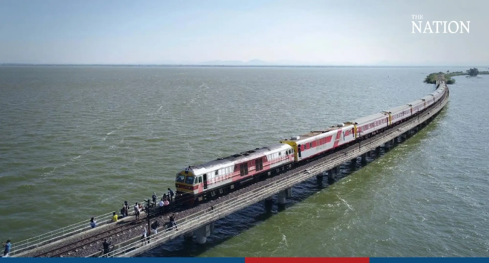 Popular ‘floating tourist train’ to Pasak Jolasid Dam returns next month