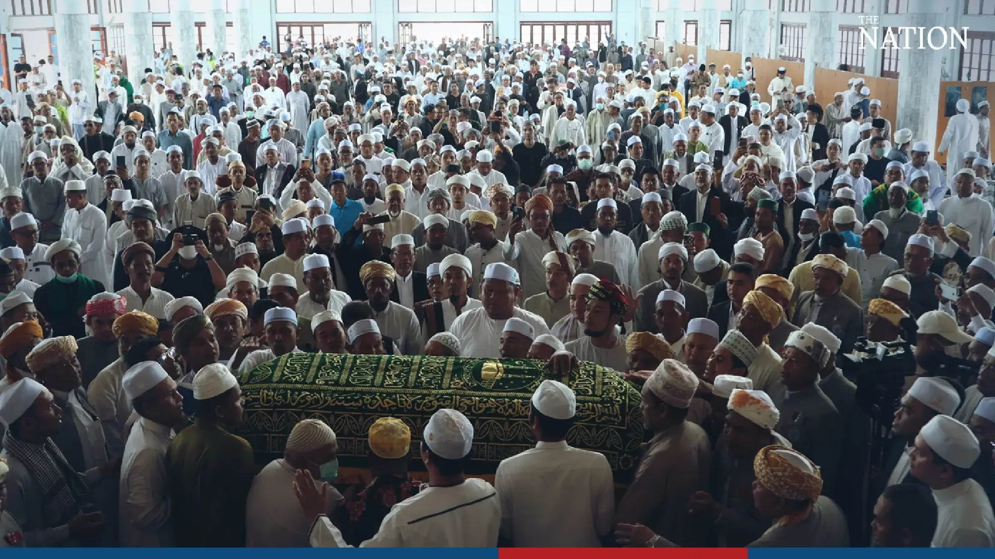 His Majesty grants burial soil for Thailand’s 18th Chula Rajamontri