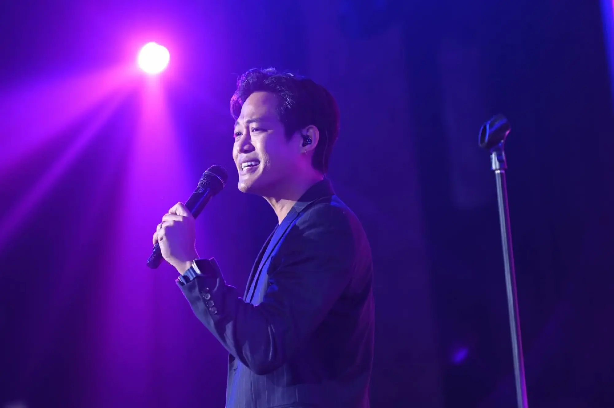 HELLO! Magazine Thailand Hosts H! LIST 2023 : ‘The Glamor of Nature' Charity Dinner