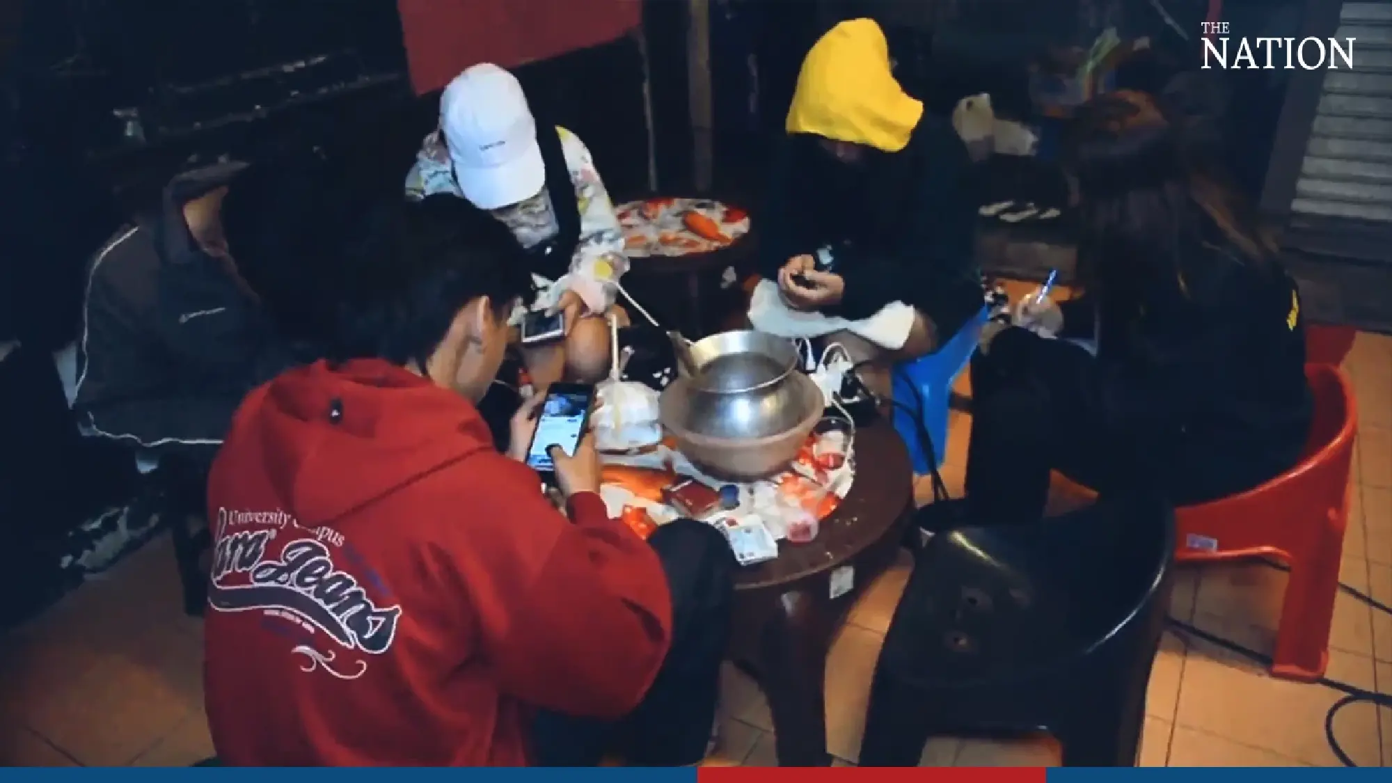 Authorities crack down on unlicensed marijuana shop in Chiang Rai