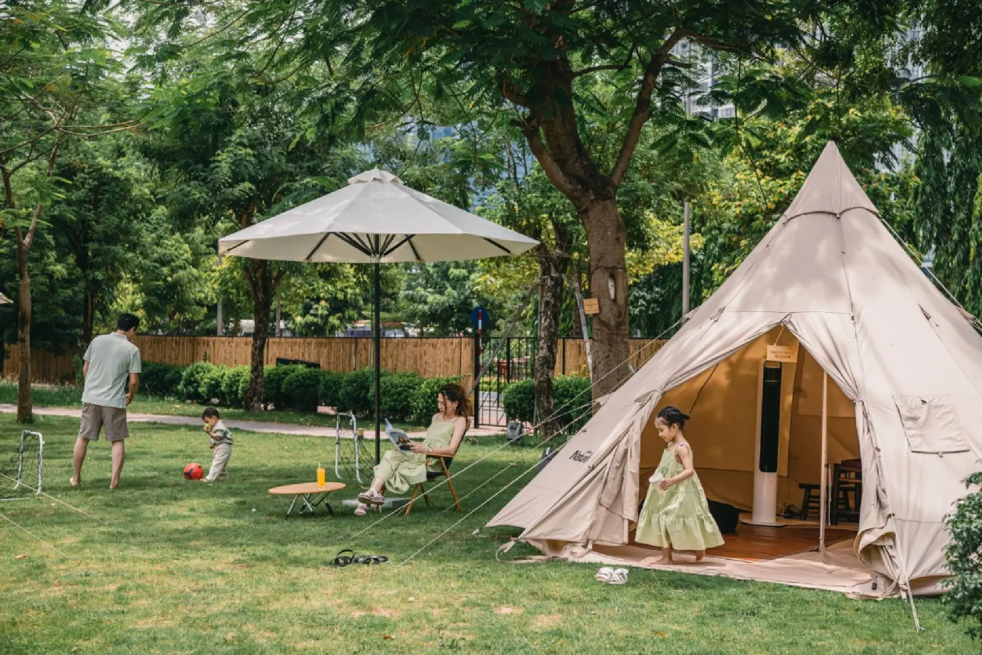 JW MARRIOTT EMBRACES WELL-BEING AND PERSONAL CONNECTIONS WITH DYNAMIC "STAY IN THE MOMENT" ASIA-PACIFIC CAMPAIGN