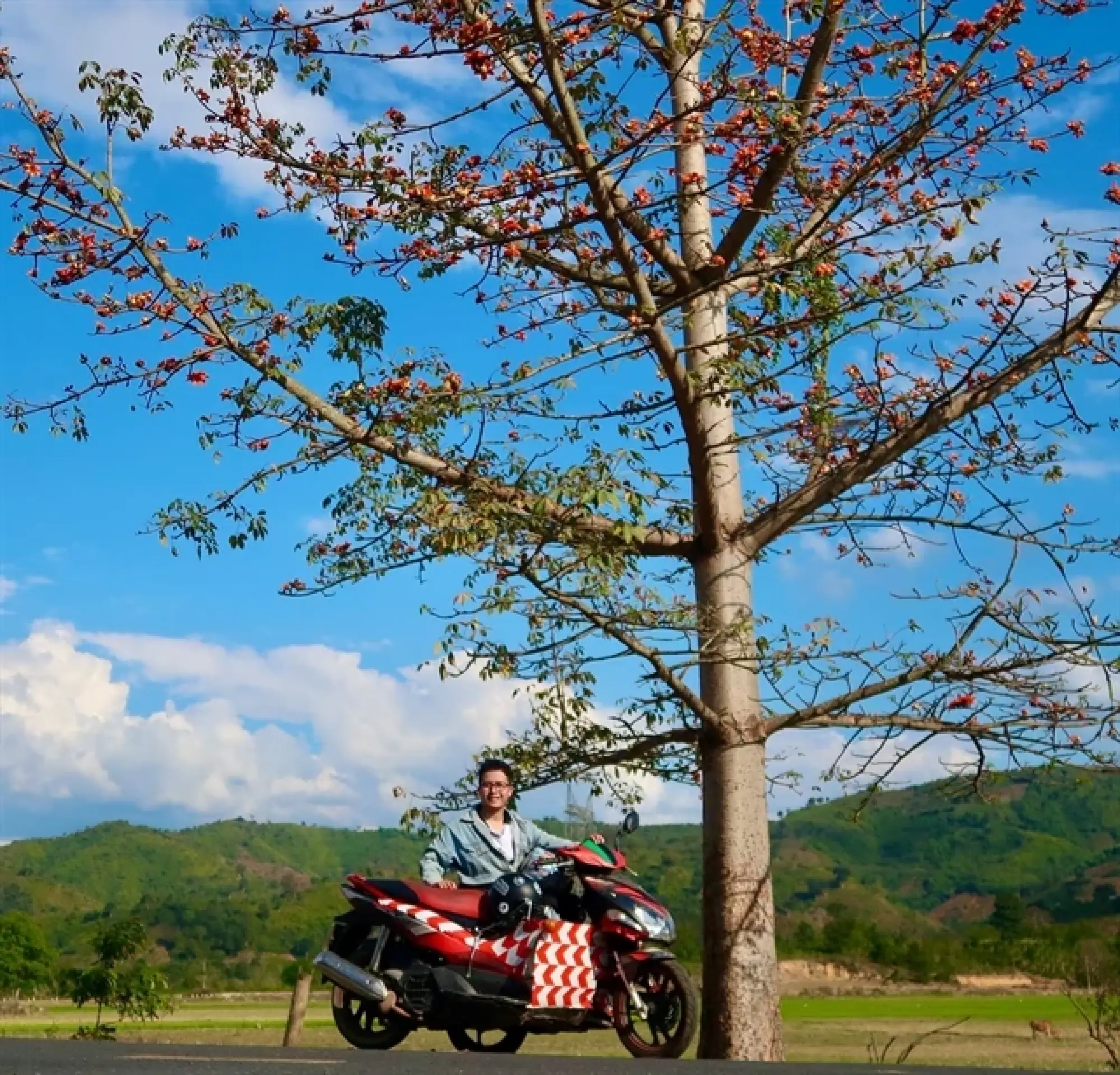 Phan Vu Minh has visited 45 provinces in Viet Nam.