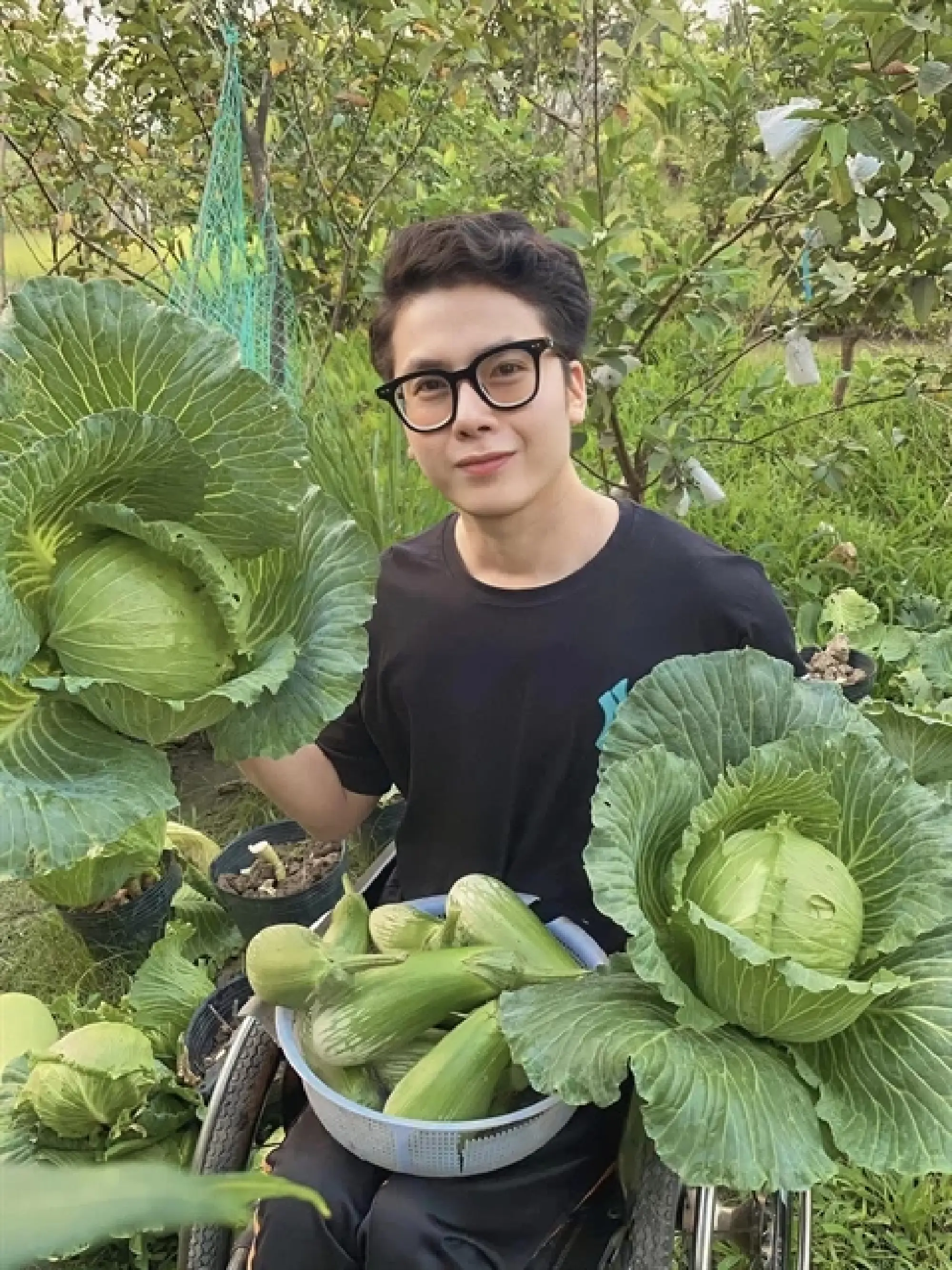 Phan Vu Minh spends his free time learning how to grow vegetables for his family, keeping himself in an excellent state of mind