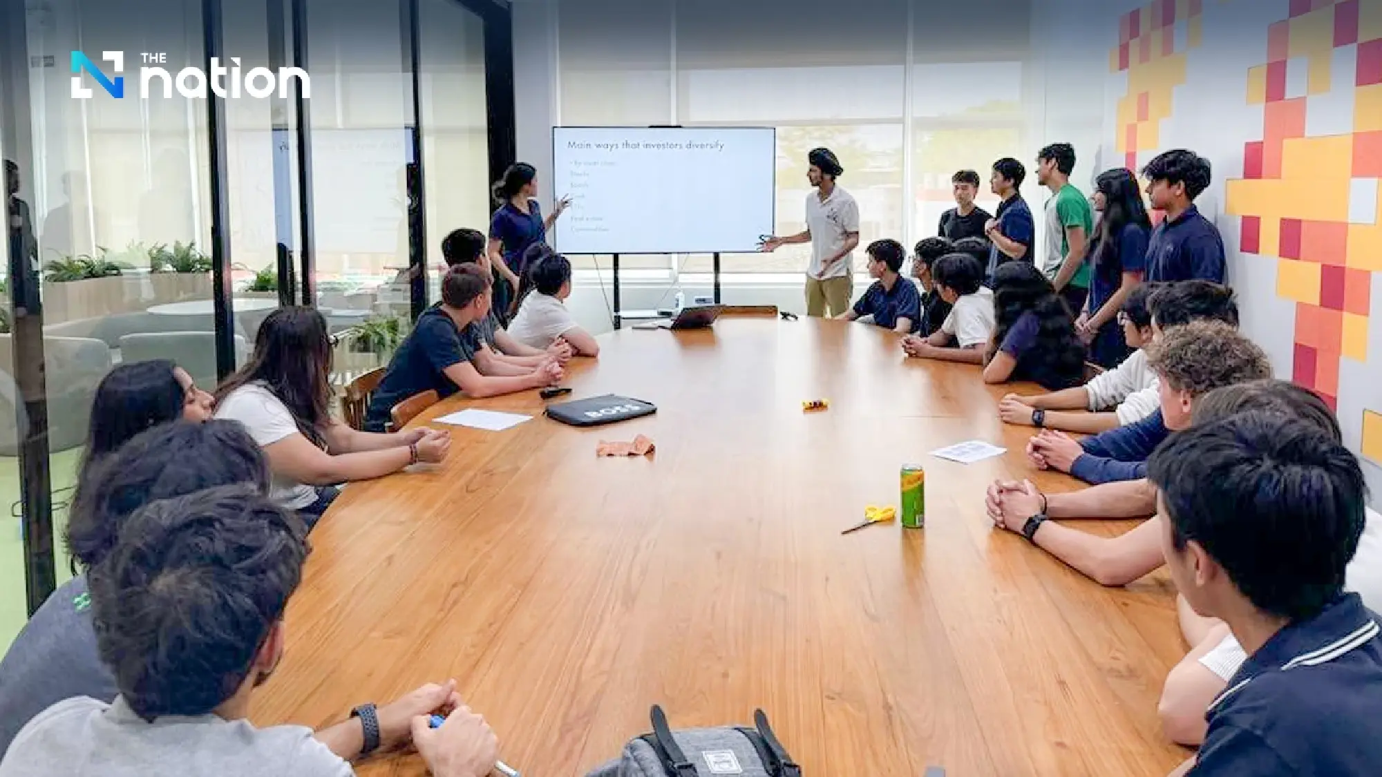 Thai teen takes on himself the responsibility of spreading financial literacy