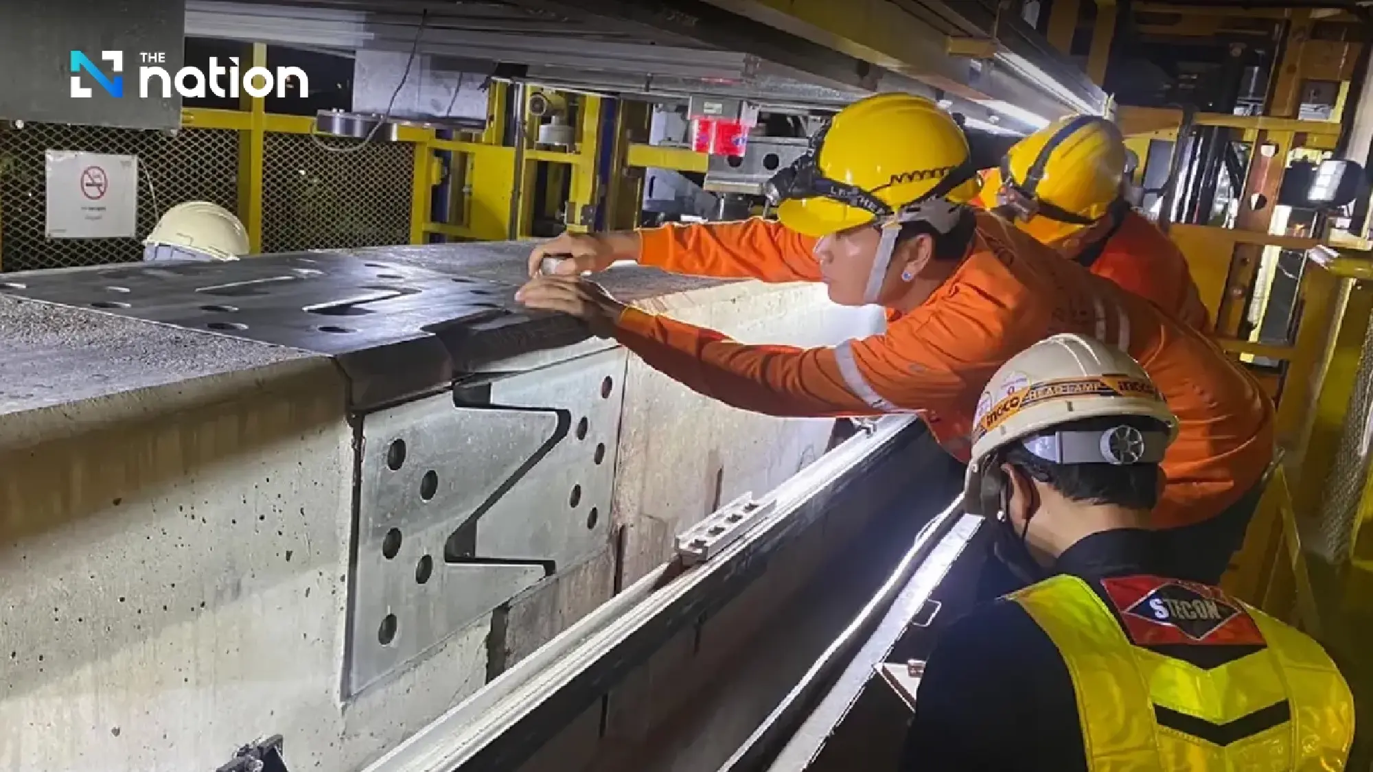 Yellow Line monorail resumes operation, offers discount, after mishap