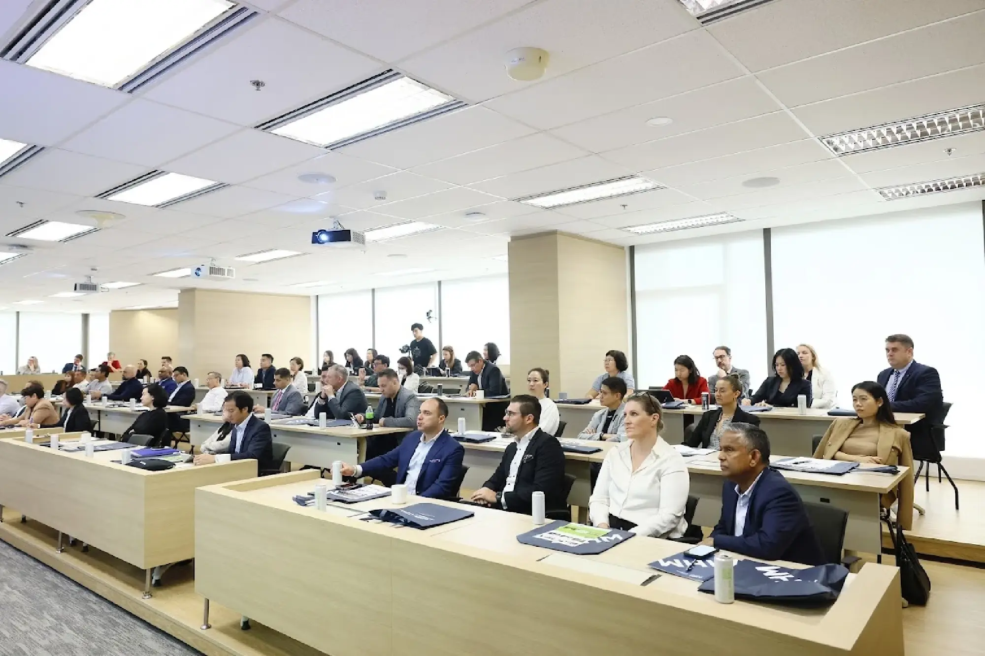 AIHM collaborates with Deloitte for new courses on dynamic hospitality