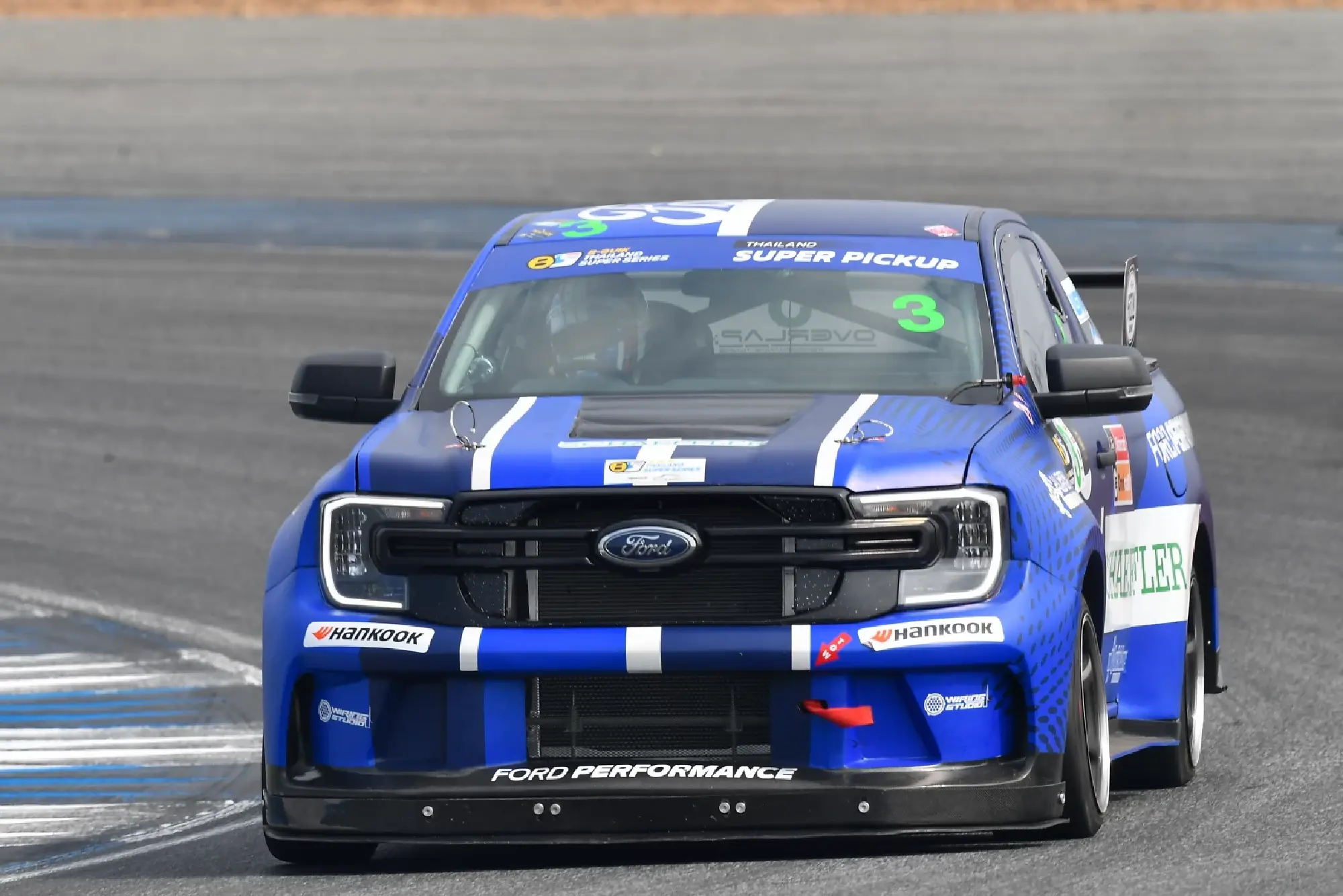 Sandy and Ford continue racing partnership into 2024