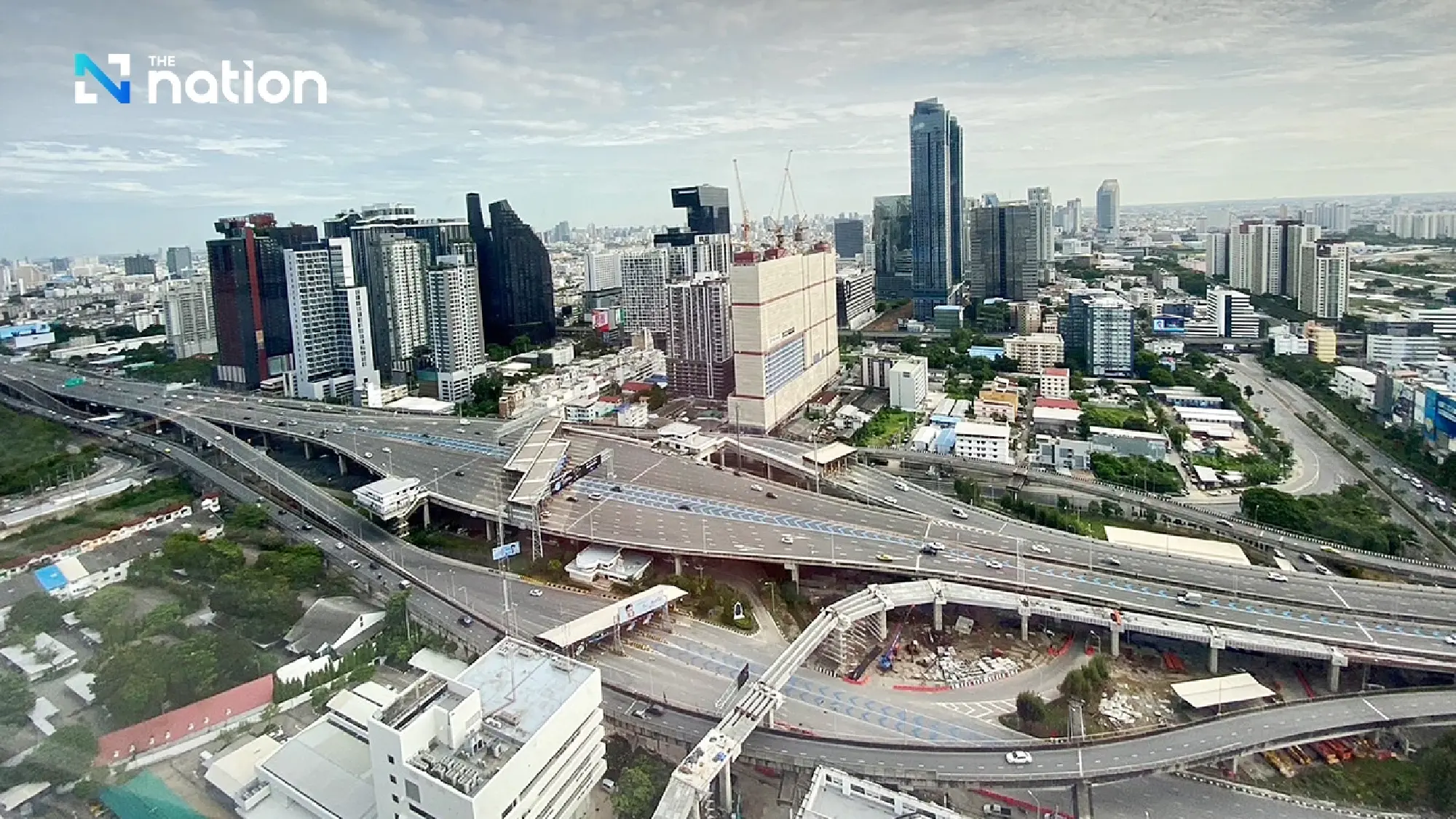 Bid to reduce toll on Ngam Wong Wan-Rama IX expressway stretch