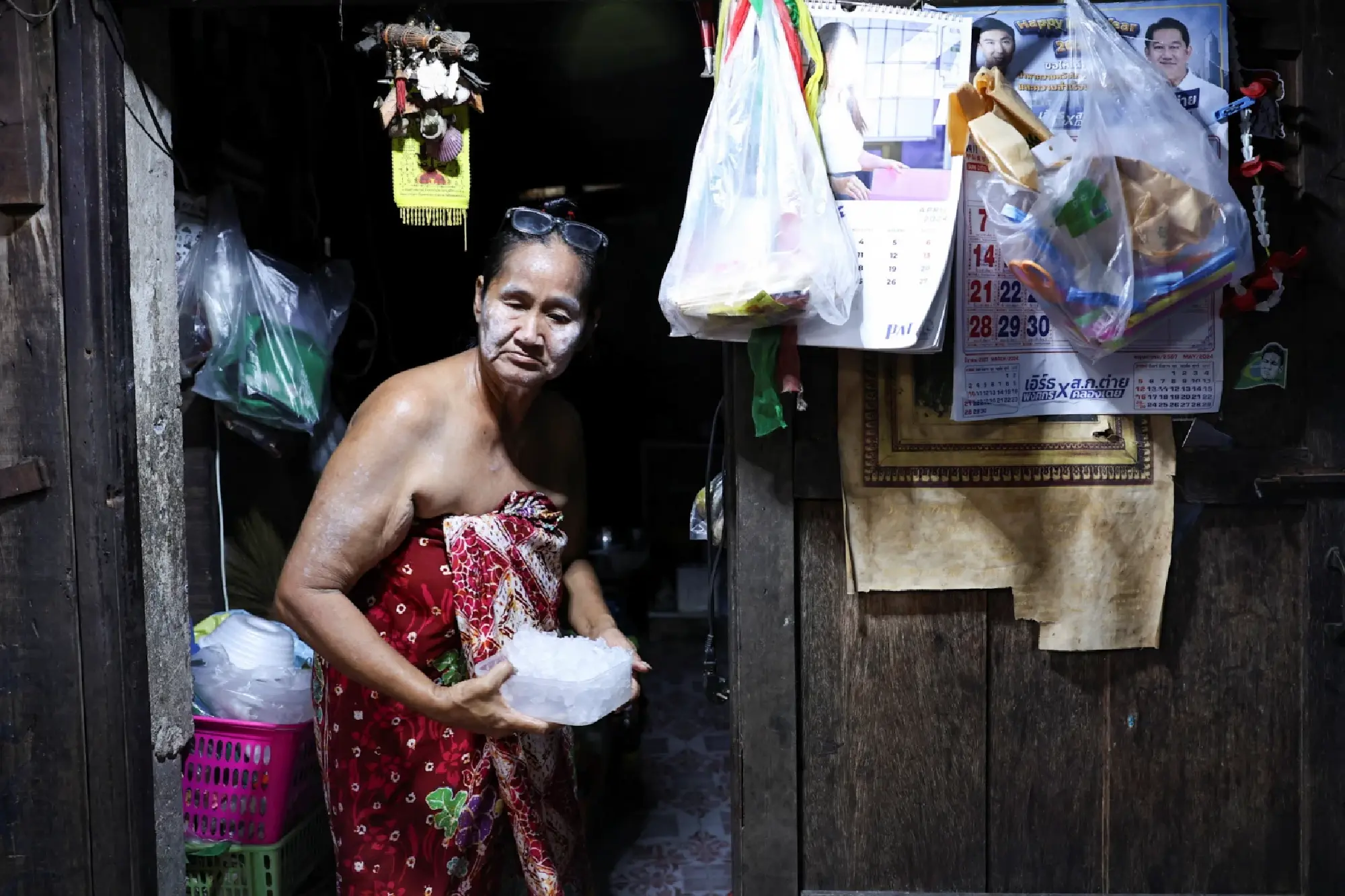 Heat wave in Southeast Asia closes schools, triggers health alerts