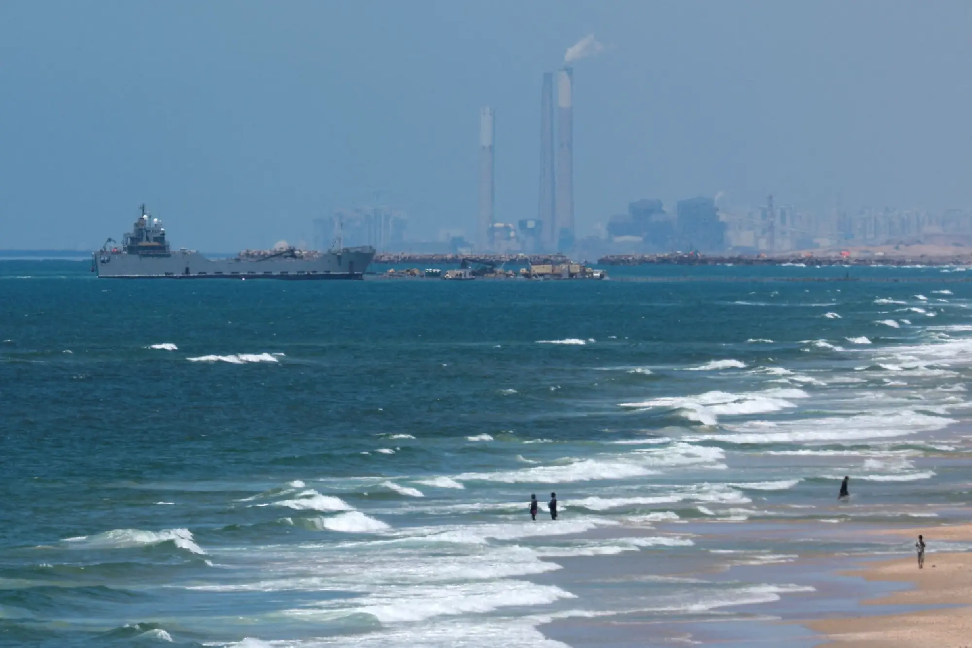 Aid for Gaza will soon flow from pier project just finished by US military