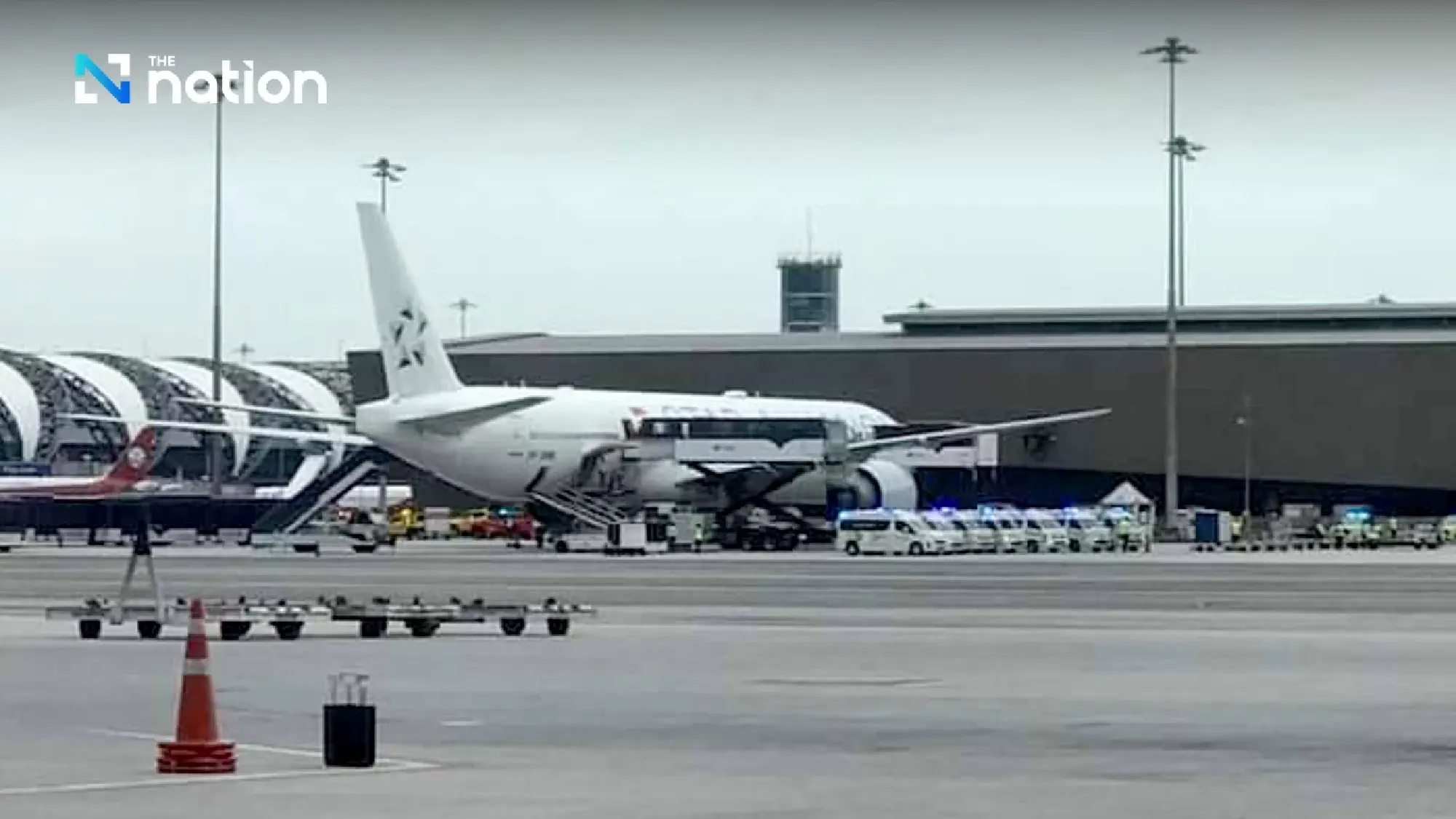 Singapore Airlines plane makes emergency landing at Suvarnabhumi