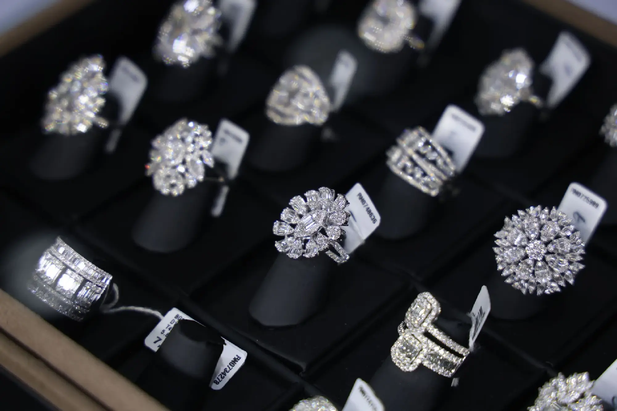 Open the curtains at the JGAB 2024 world-class gemstone exhibition