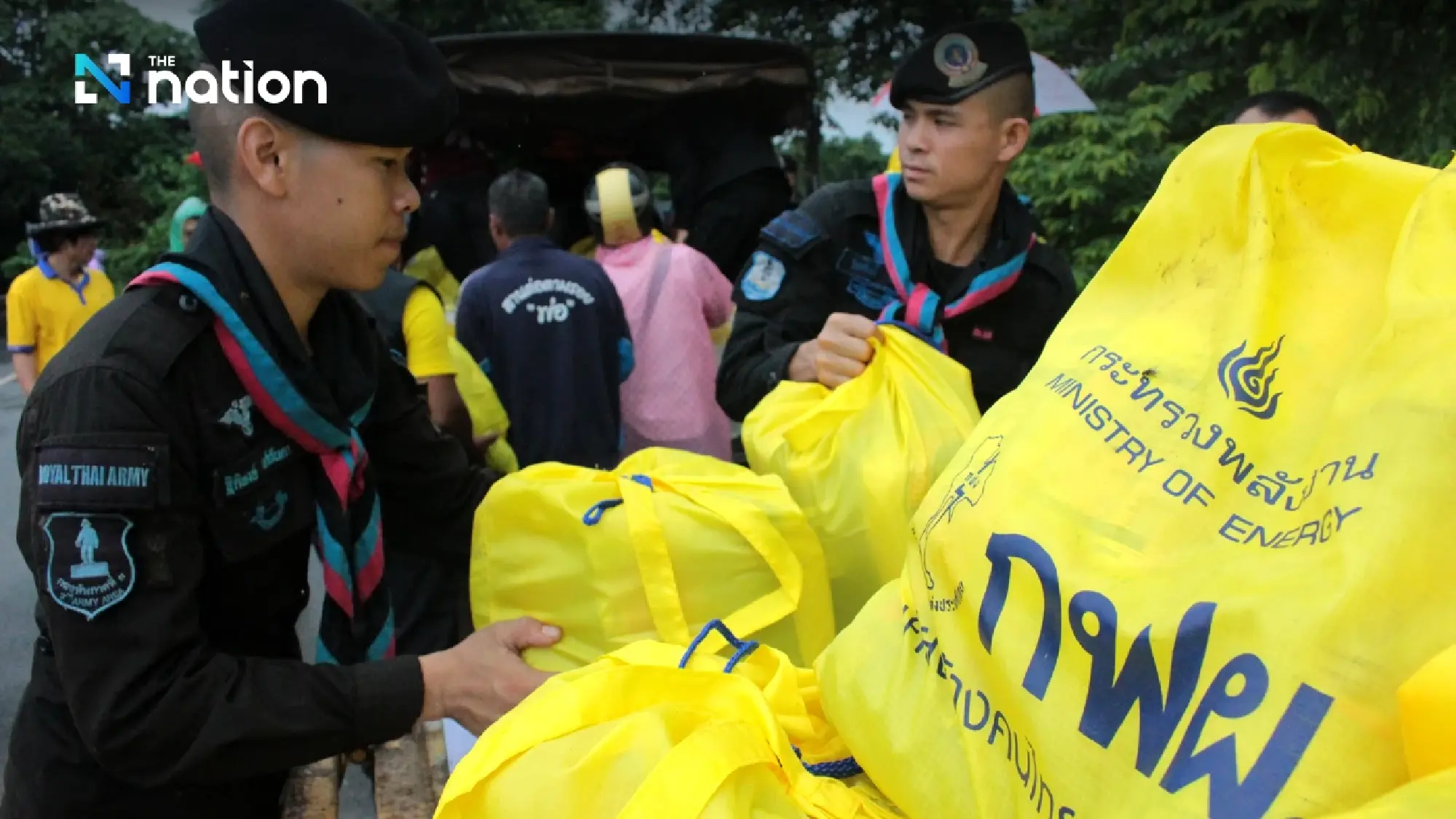 Survival kits from Ministry of Energy and EGAT reach flood victims in the North