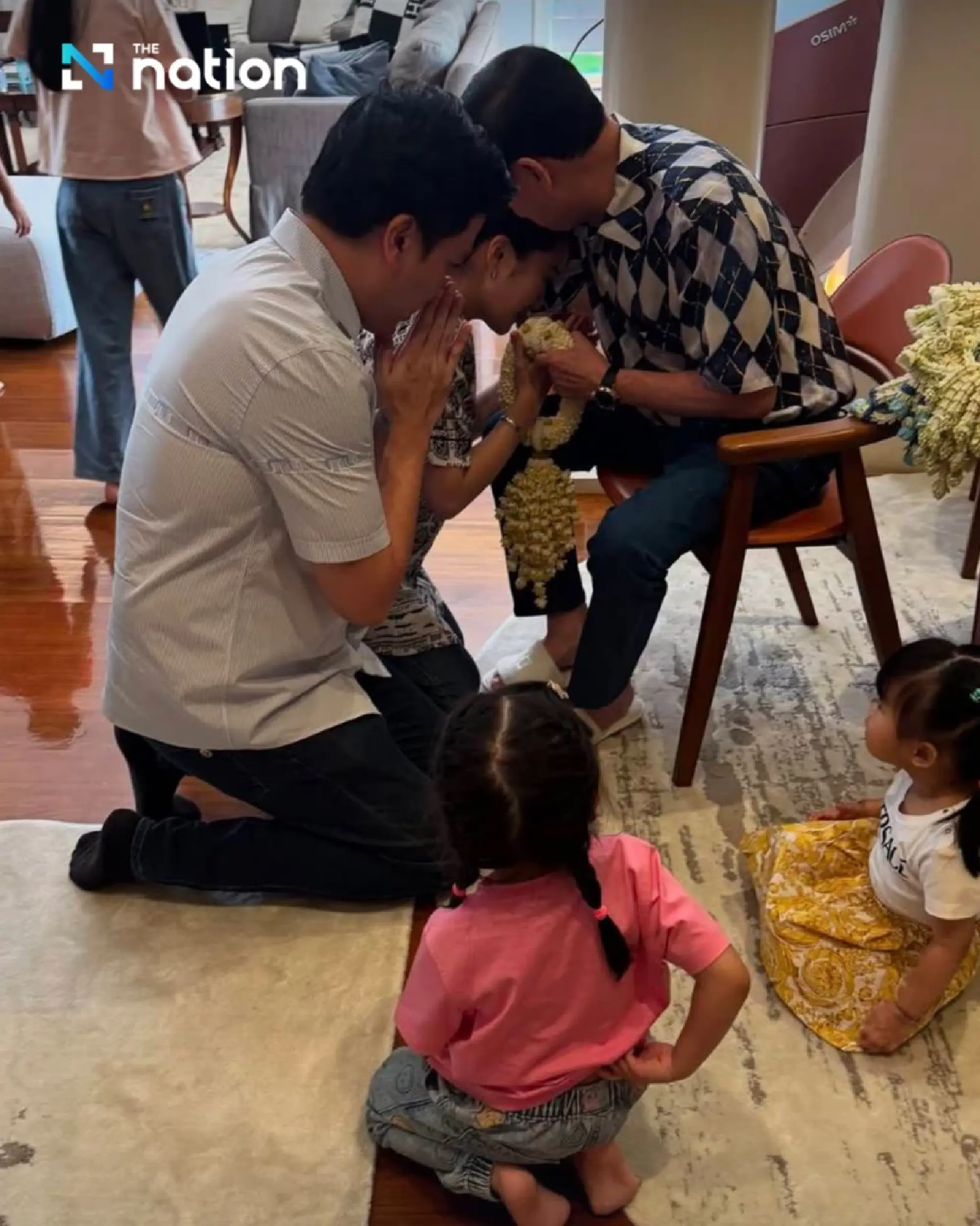 Paetongtarn celebrates Father’s Day with dad Thaksin and family