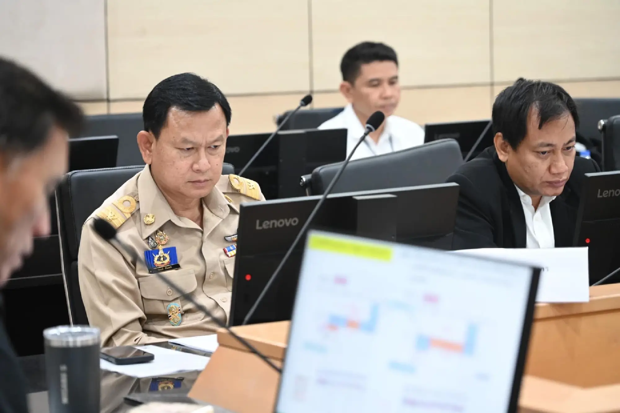 BMA greenlights improvement of skywalks and storage rooms for 20 BTS skytrain stations