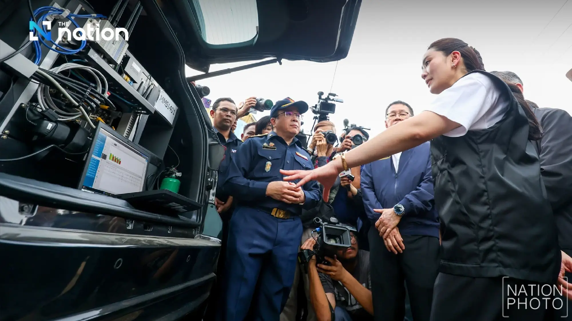 PM visits Sa Kaeo border to tackle call centre scams