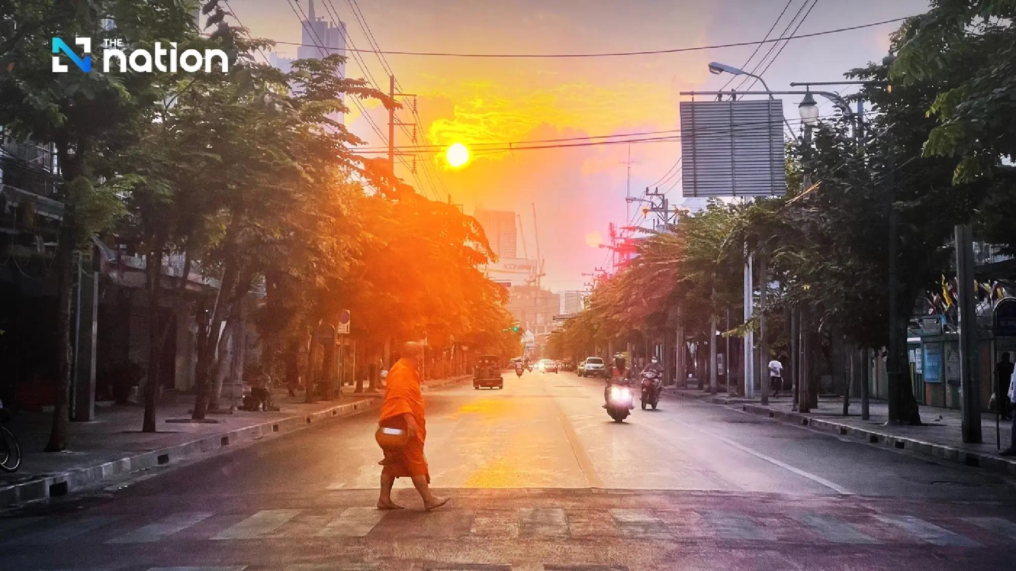Bangkok hits 37°C today; Meteorological Dept warns of rising dust levels
