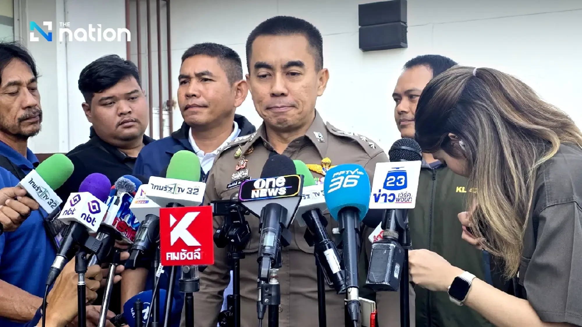 LGBTQ+ gang leader under pressure, begs for forgiveness