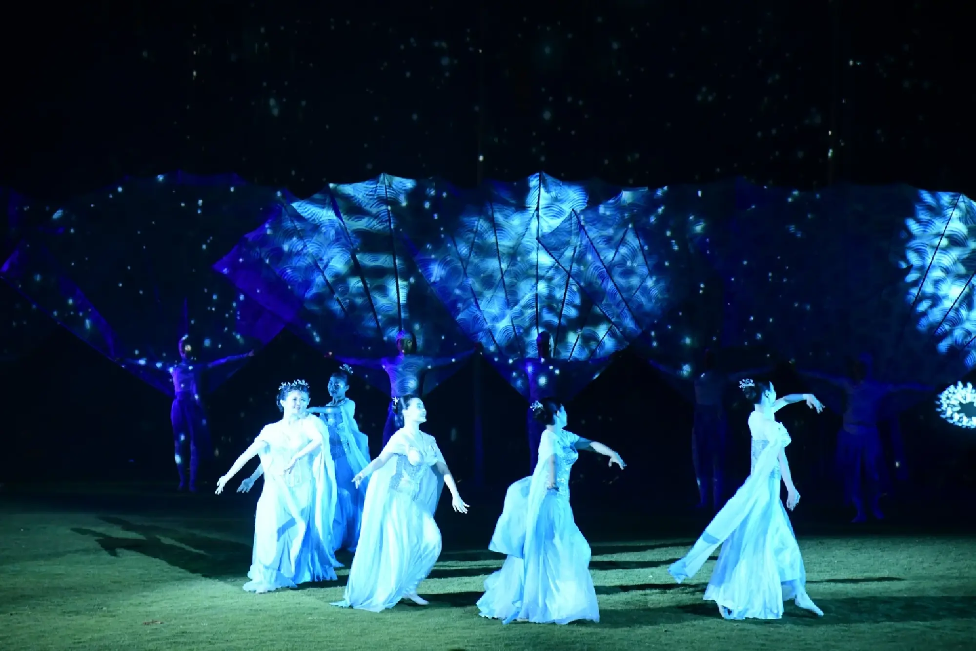 Bangkok, PTT, and Family Transport Introduce a New Urban Oasis by Prem Prachakon Canal