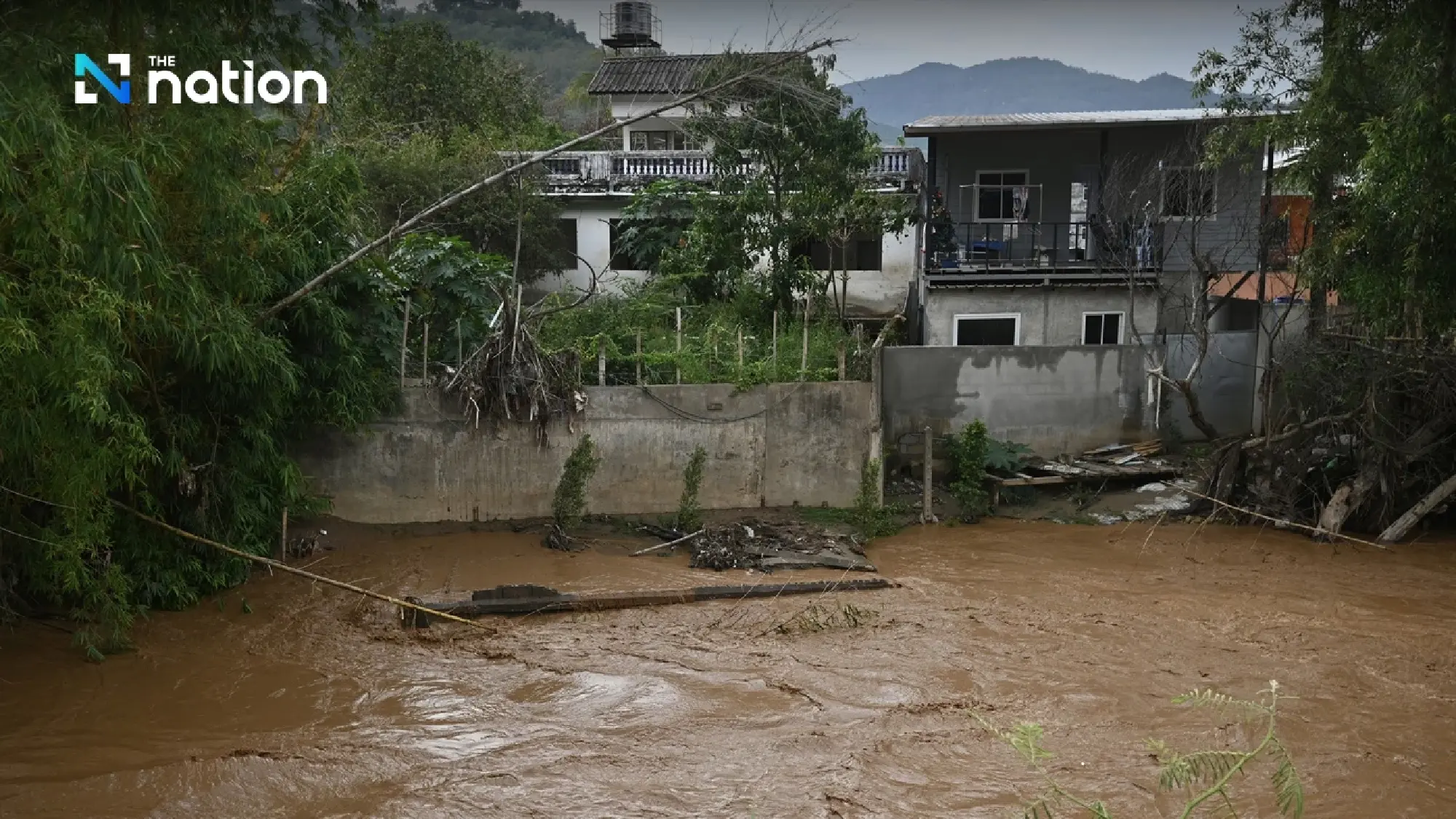 Chiang Rai governor tells Sai river encroachers to vacate for flood embankment work