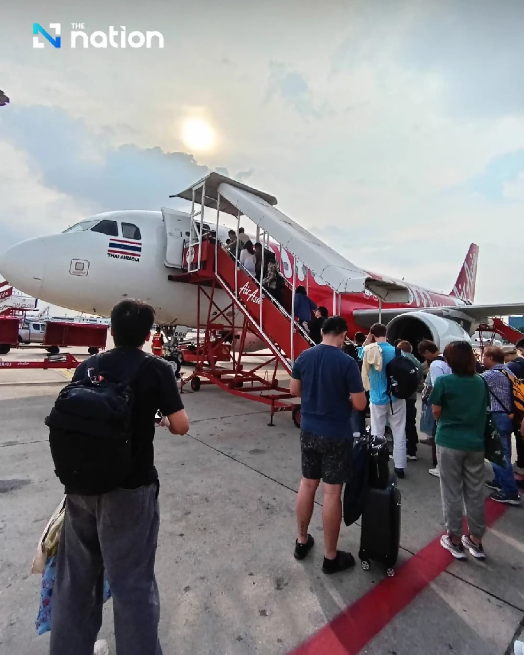Over 300,000 passengers used local airports during Songkran festival