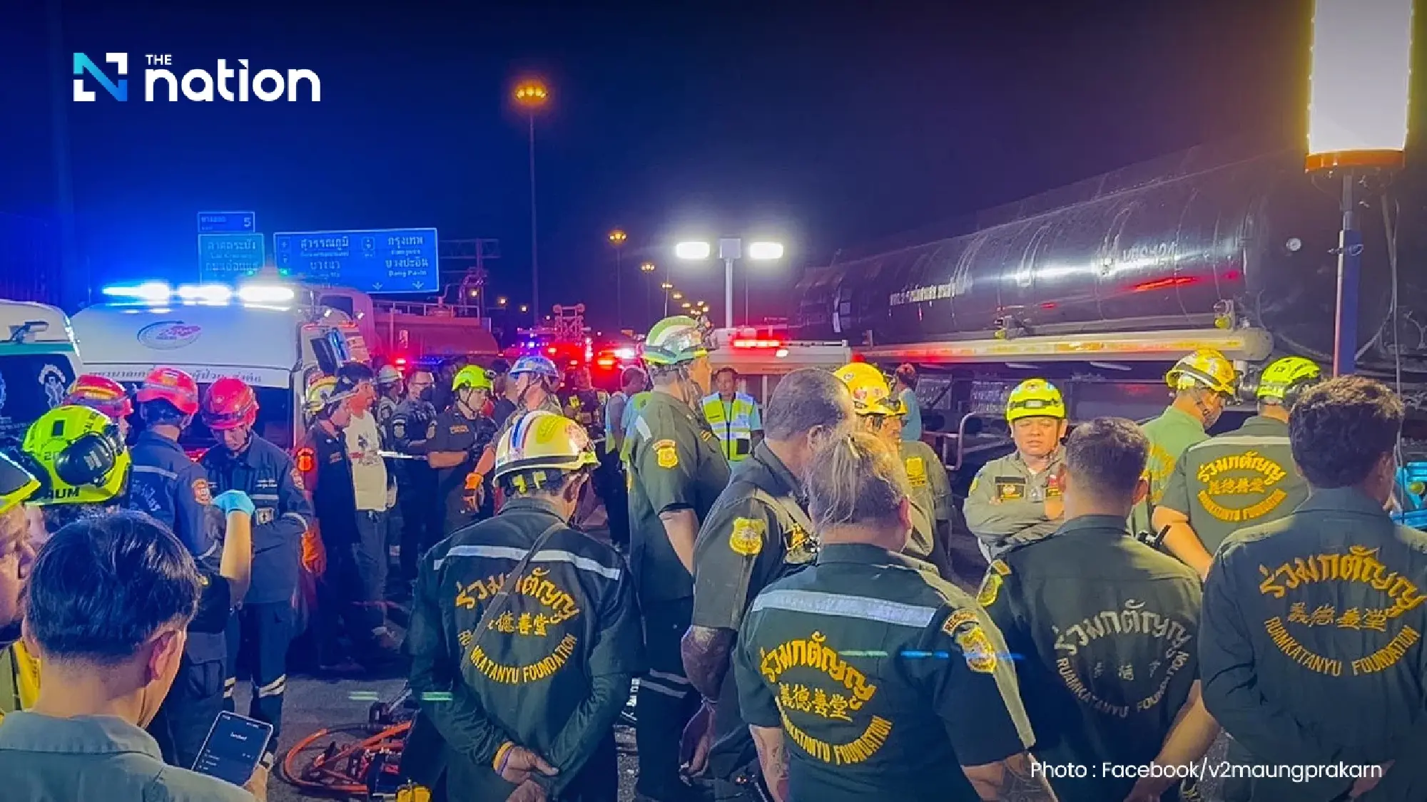 3-car pile-up on Samut Prakan Motorway leaves 8 dead