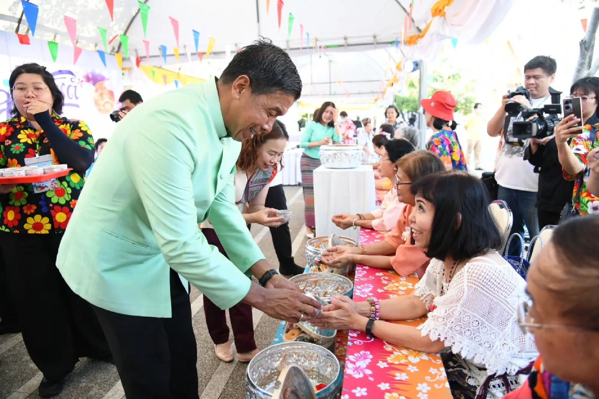 BMA hosts alms-giving and water-pouring ceremonies to mark Songkran