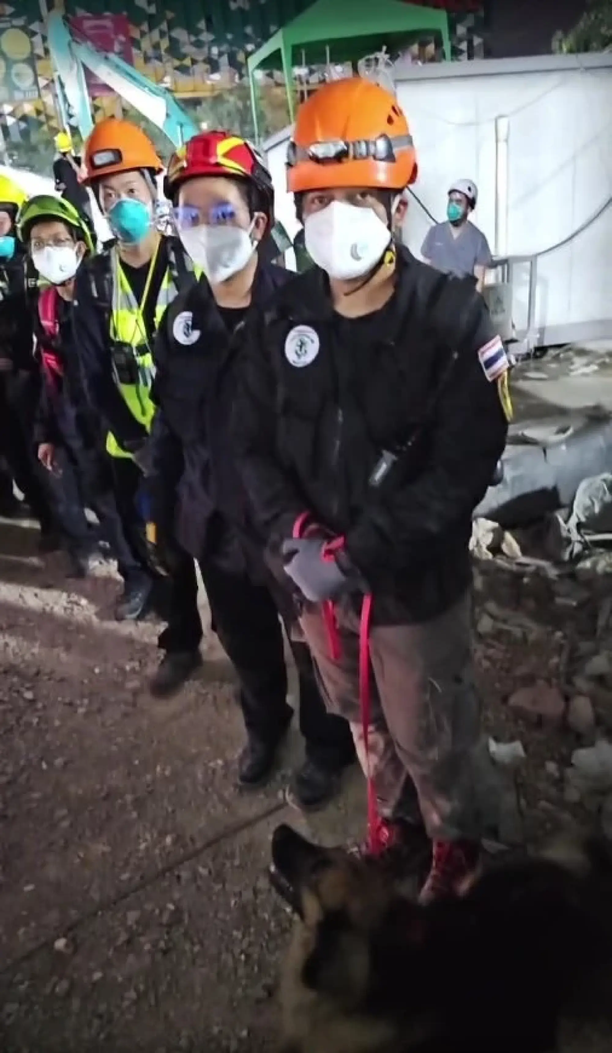 Governor Chadchart Encourages Search Team, Praises Officials and K9 Dogs for Rescue Mission