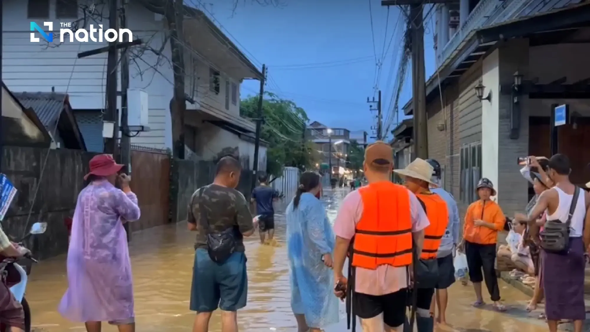 Residents evacuate as downpour causes flooding in Mae Sai, Chiang Rai