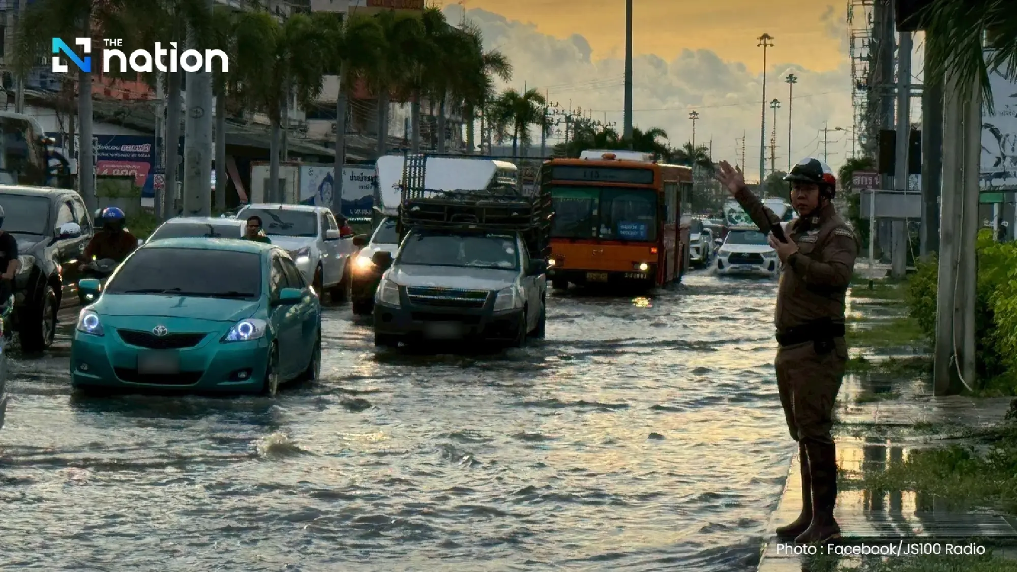 Heavy rains cause flooding in Bangkok and surrounding areas
