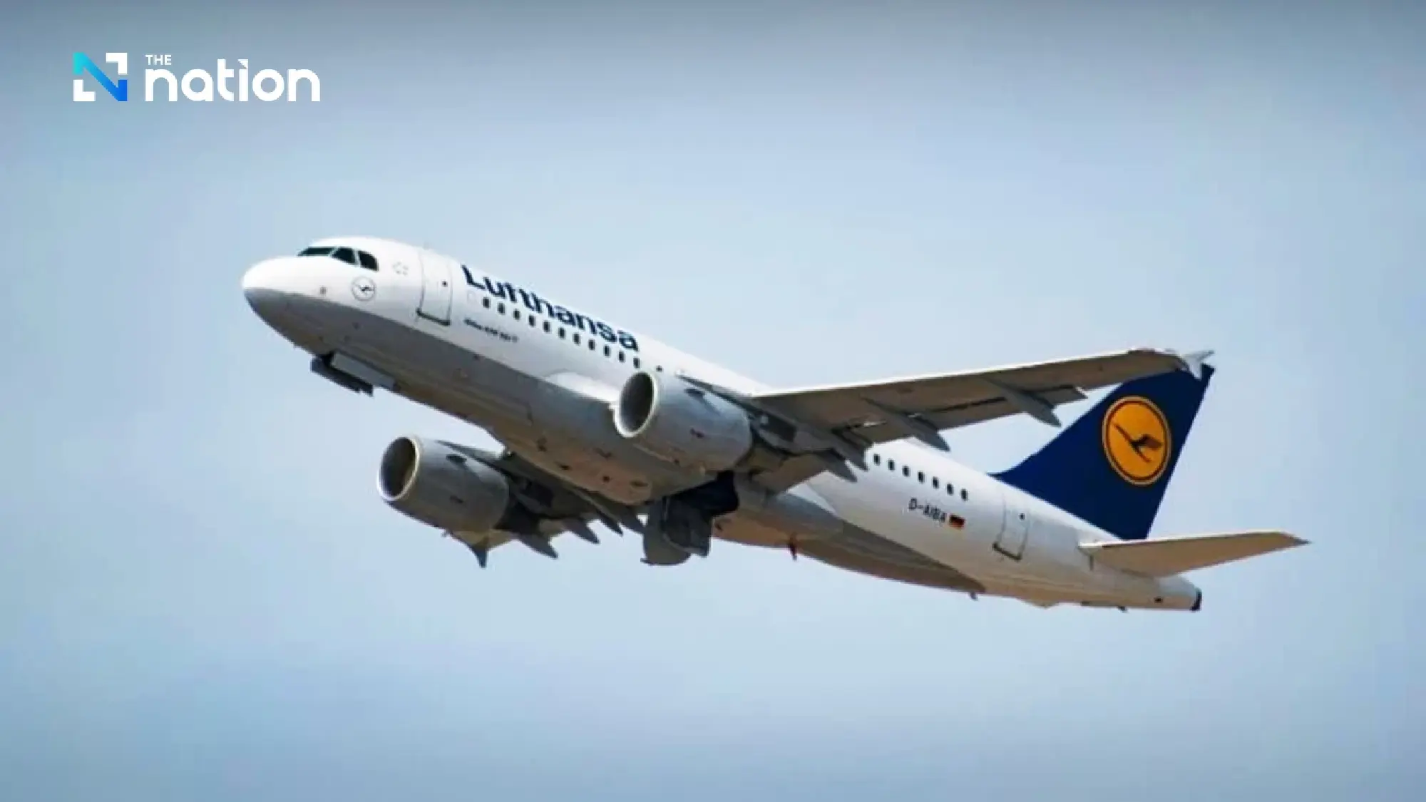 Lufthansa flight left pilotless for 10 minutes after copilot faints
