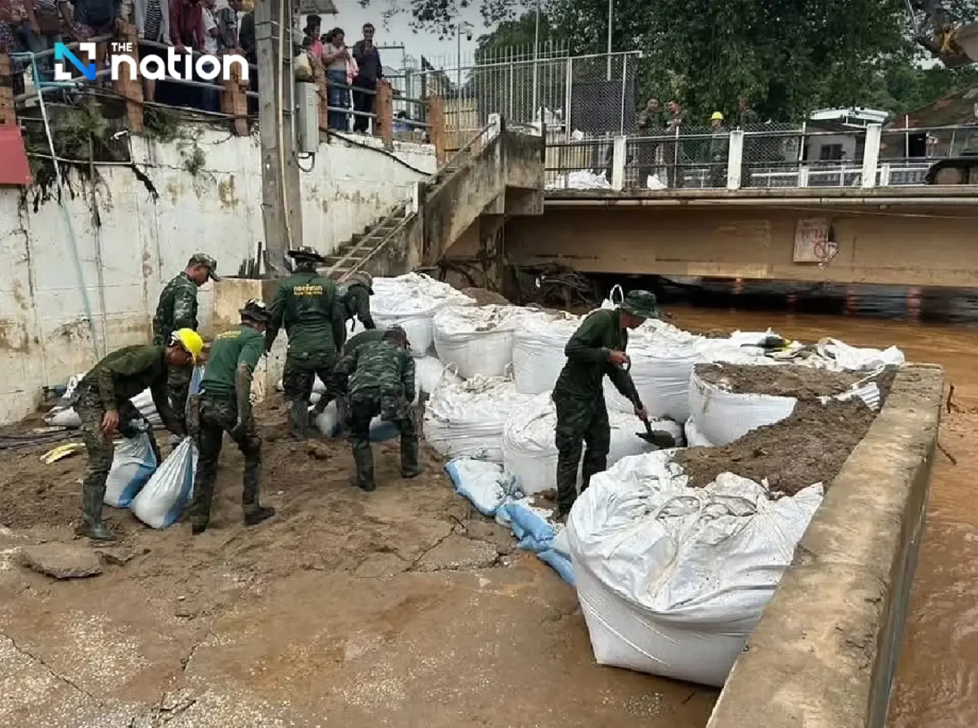 Mae Sai flooding: Military reinforces flood barriers, clears debris under Thai-Myanmar Friendship Bridge