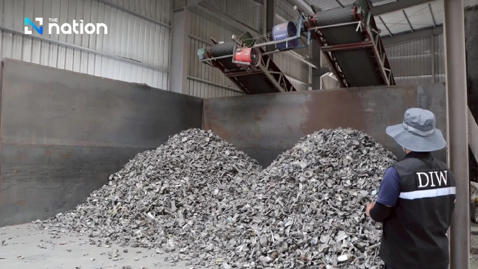 Thai Authorities Bust \'Zero-Dollar Factory\' in Free Zone, Seize 1,600 Tonnes of Toxic Waste