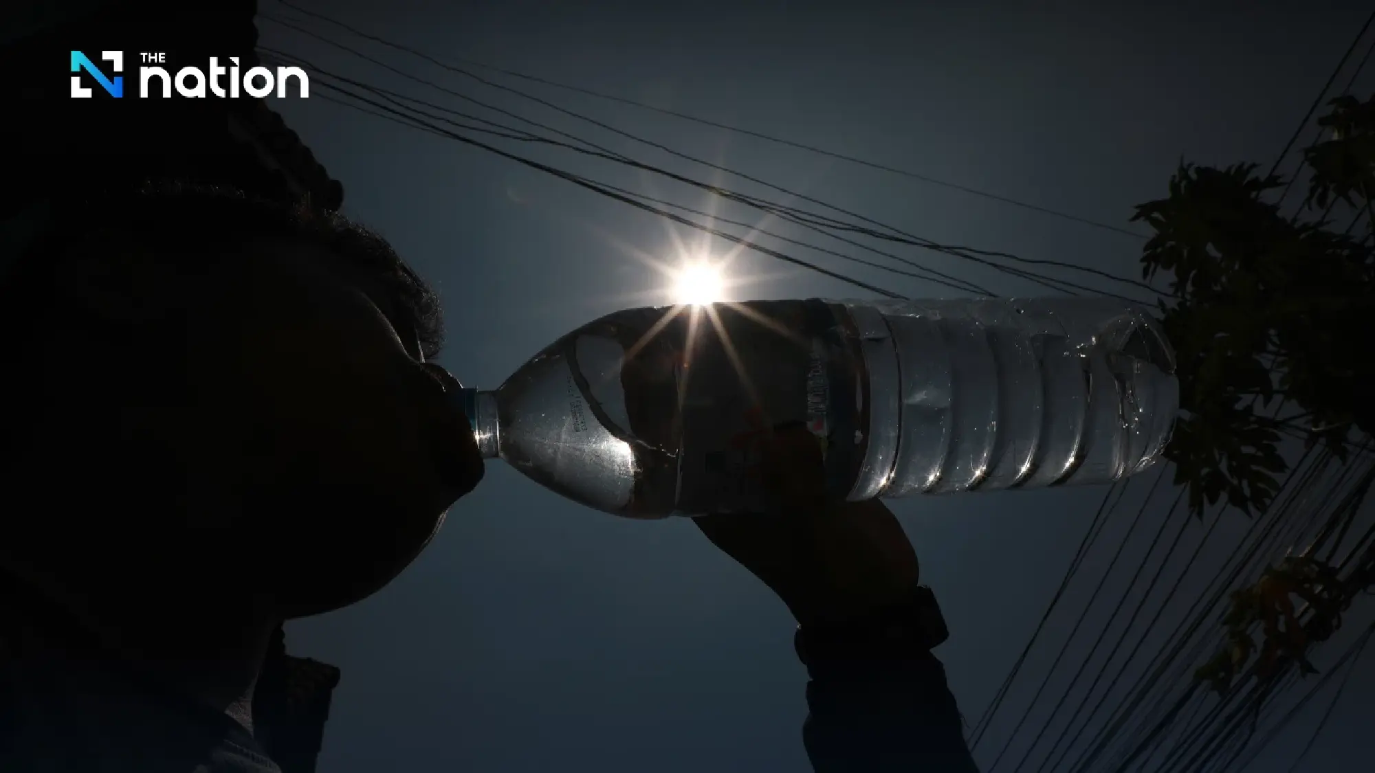 Thailand Swelters as Temperatures Soar; Heavy Downpours Hit South