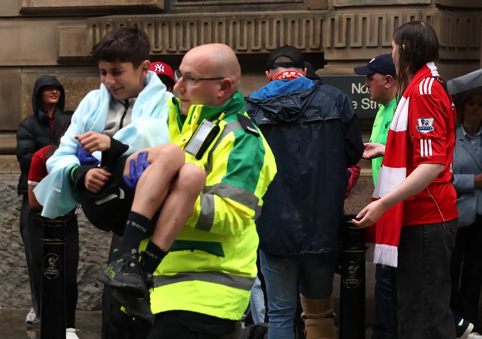 Car ploughs into fans at Liverpool parade, 27 in hospital