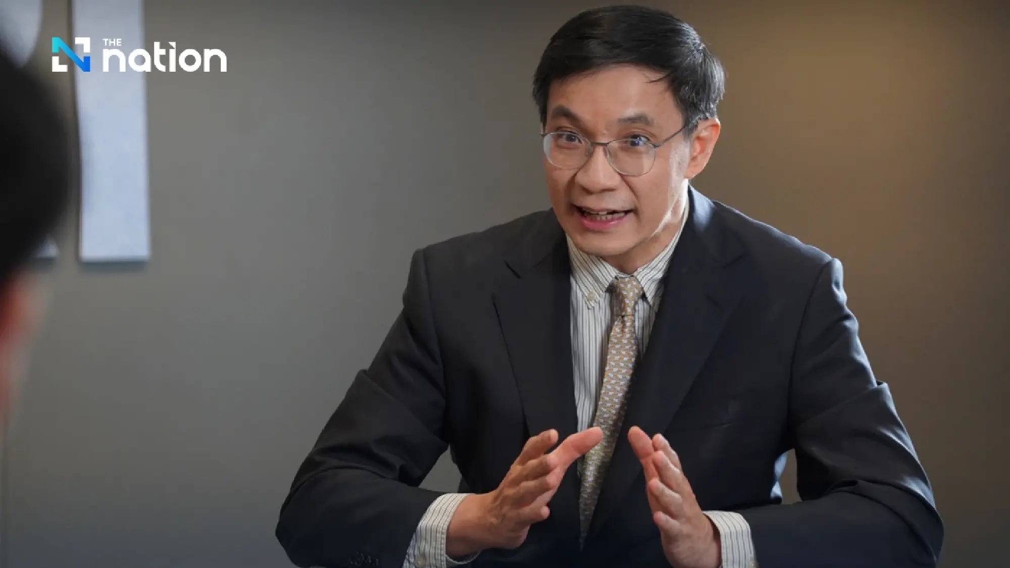 Oyoqlari bilan jinsiy olatni oyoq osti qilish