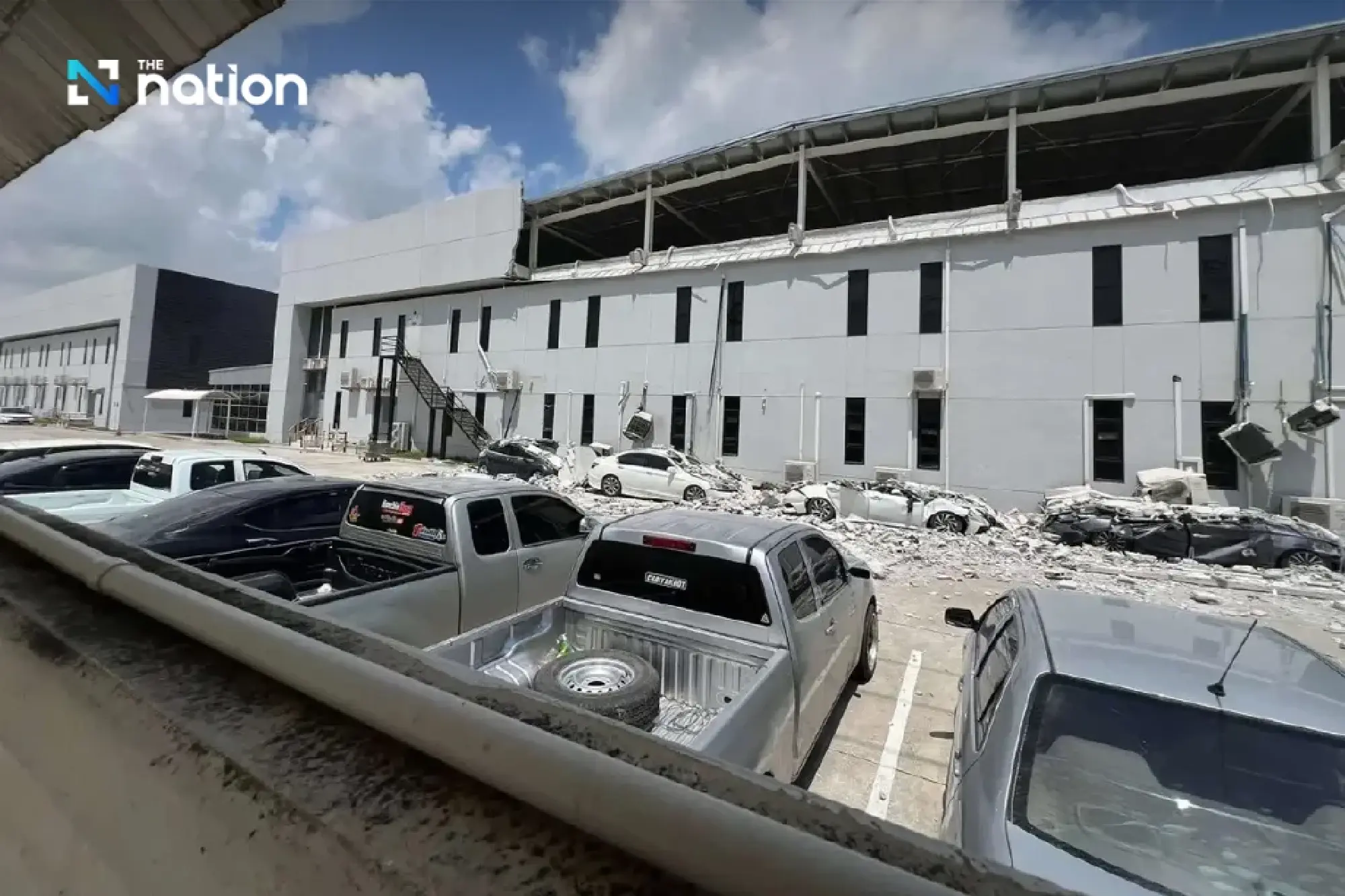 Vehicles damaged as factory structure collapses in Chonburi — No injuries reported