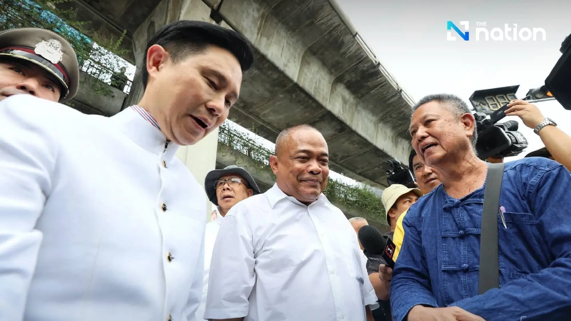 Jatuporn picks Victory Monument as protest site to oust Paetongtarn