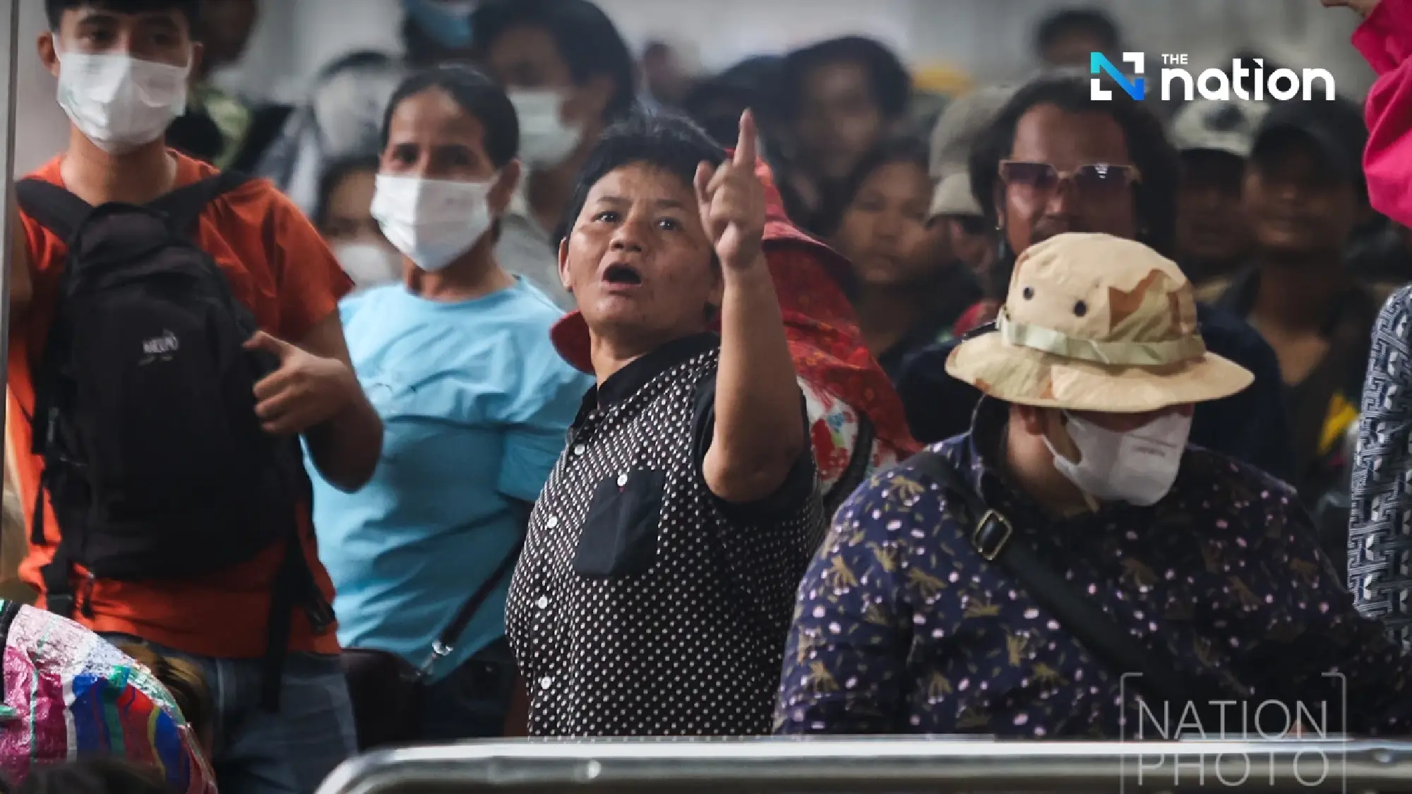Tensions flare at Sa Kaeo border as Cambodians flock to return home; authorities control situation
